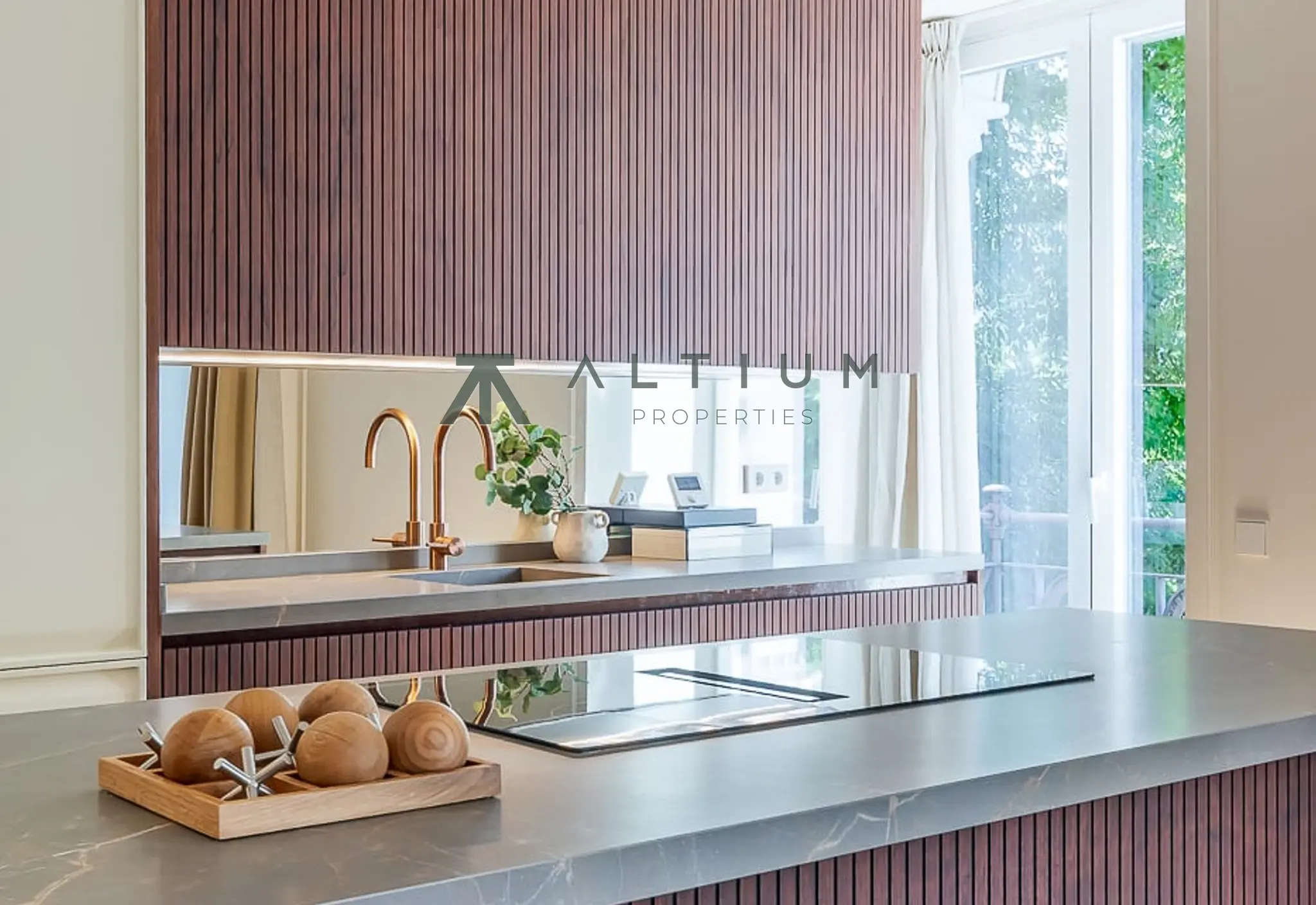 Interior en Goya — Luz sur y equilibrio residencial en Goya (9 de 42)
