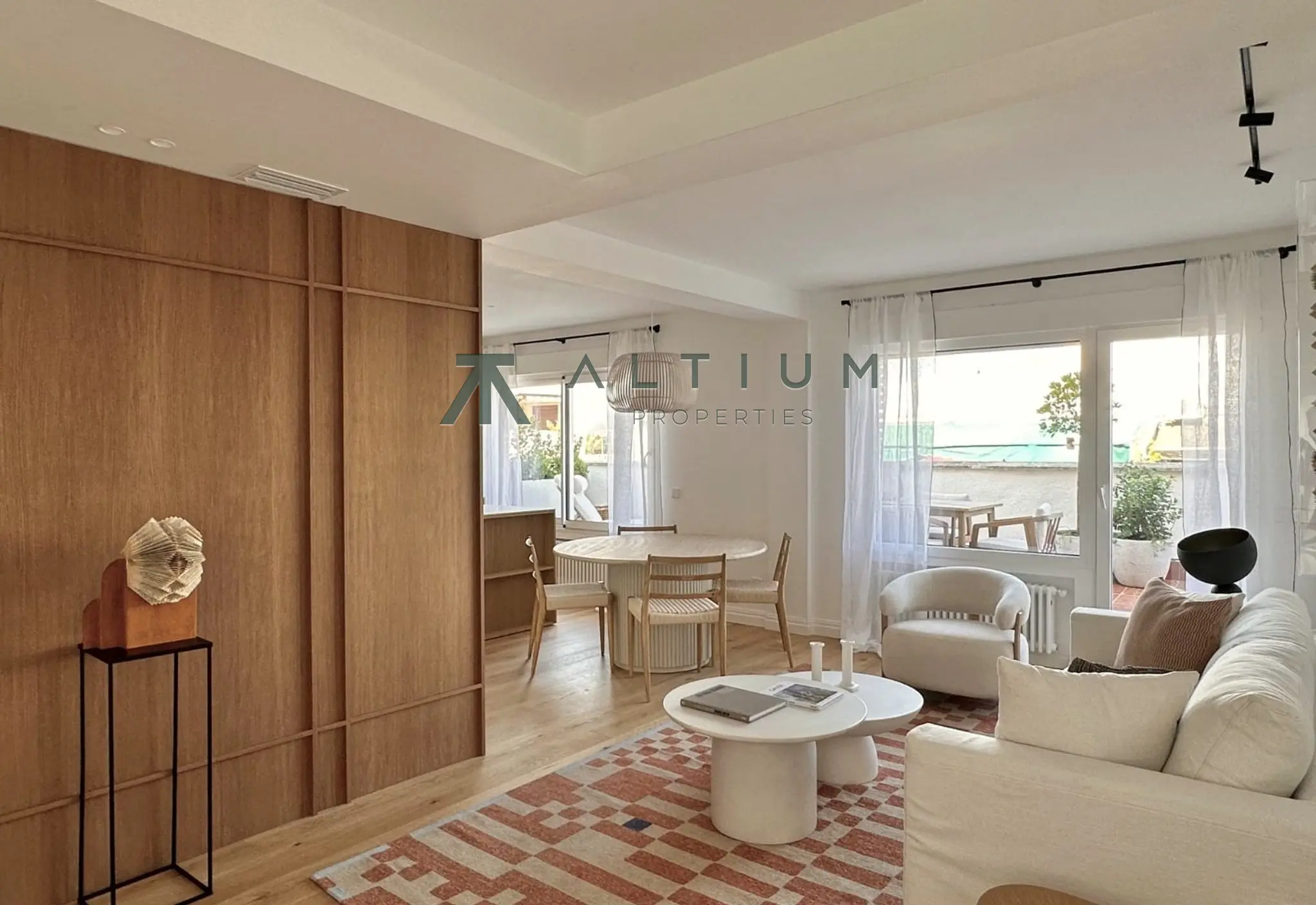 Ático con terraza privada junto al Retiro