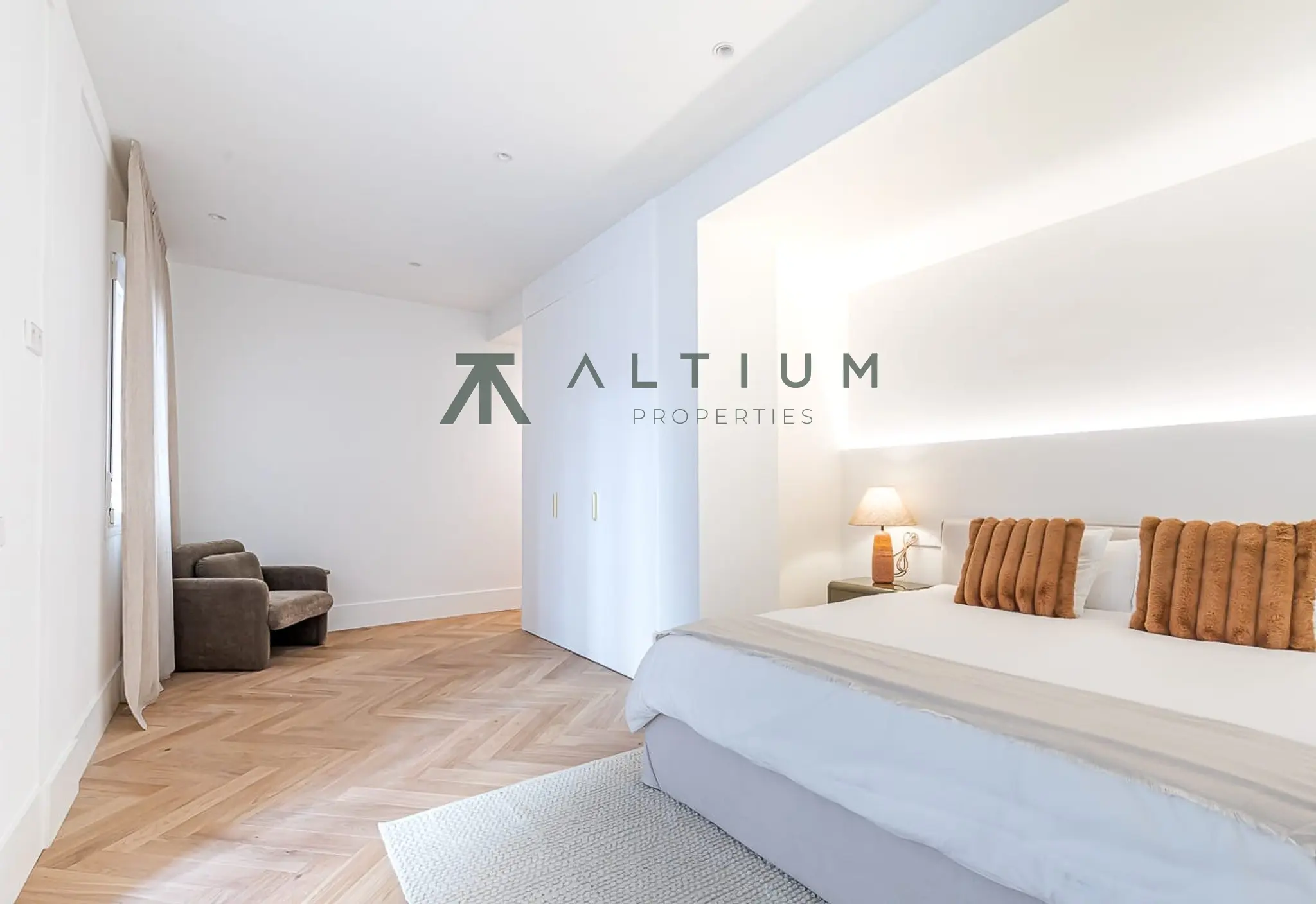 Interior en Castellana — Gran escala y luz sur en Castellana (23 de 40)