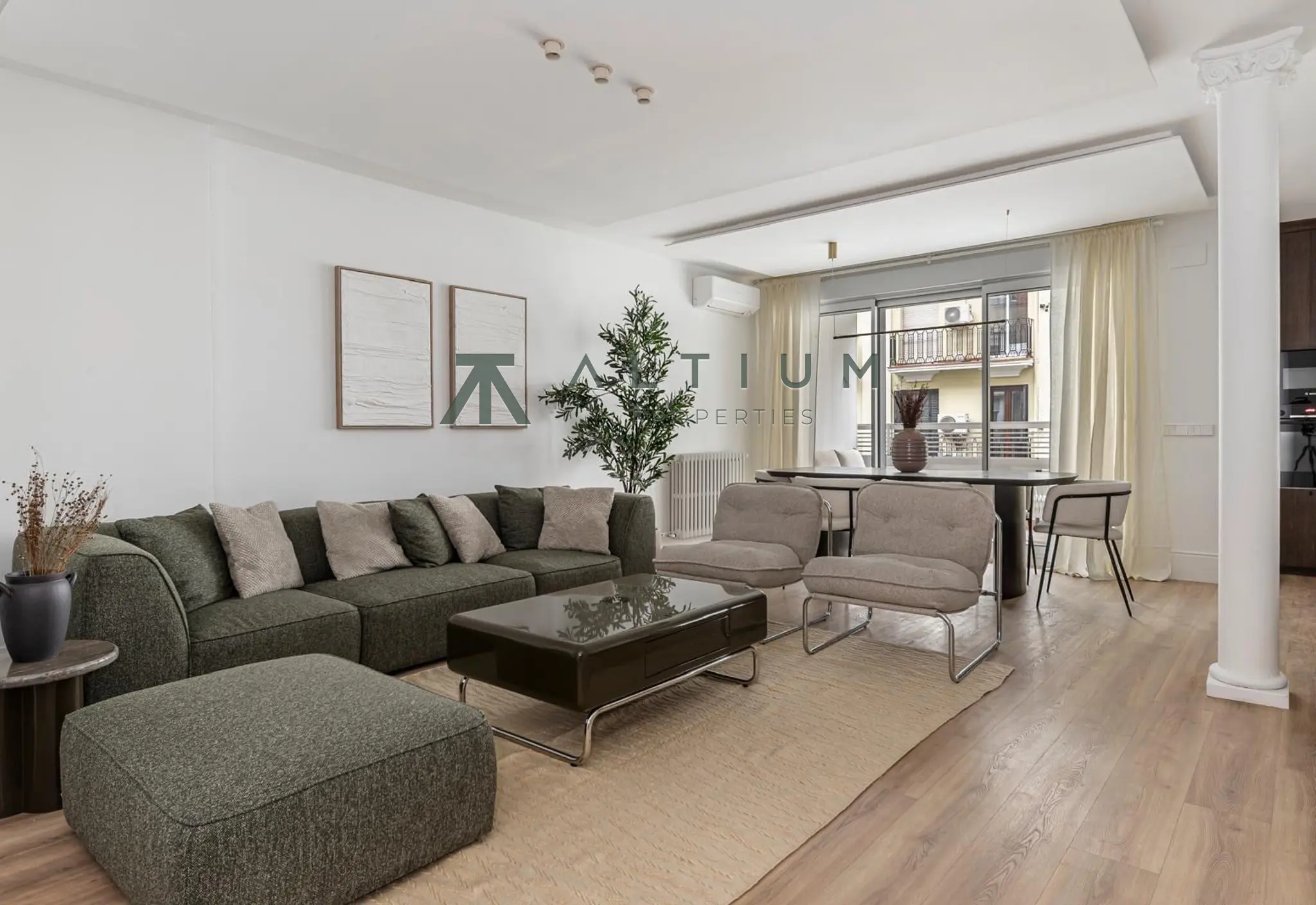 194 m² con tres suites y espacios exteriores