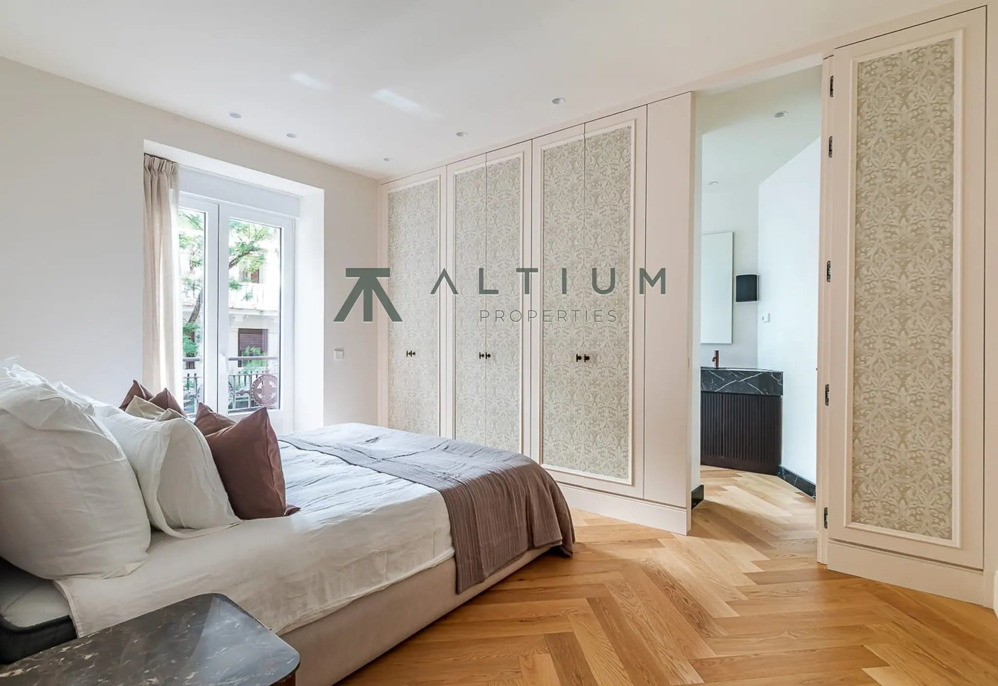 Interior en Goya — Luz sur y equilibrio residencial en Goya (22 de 42)