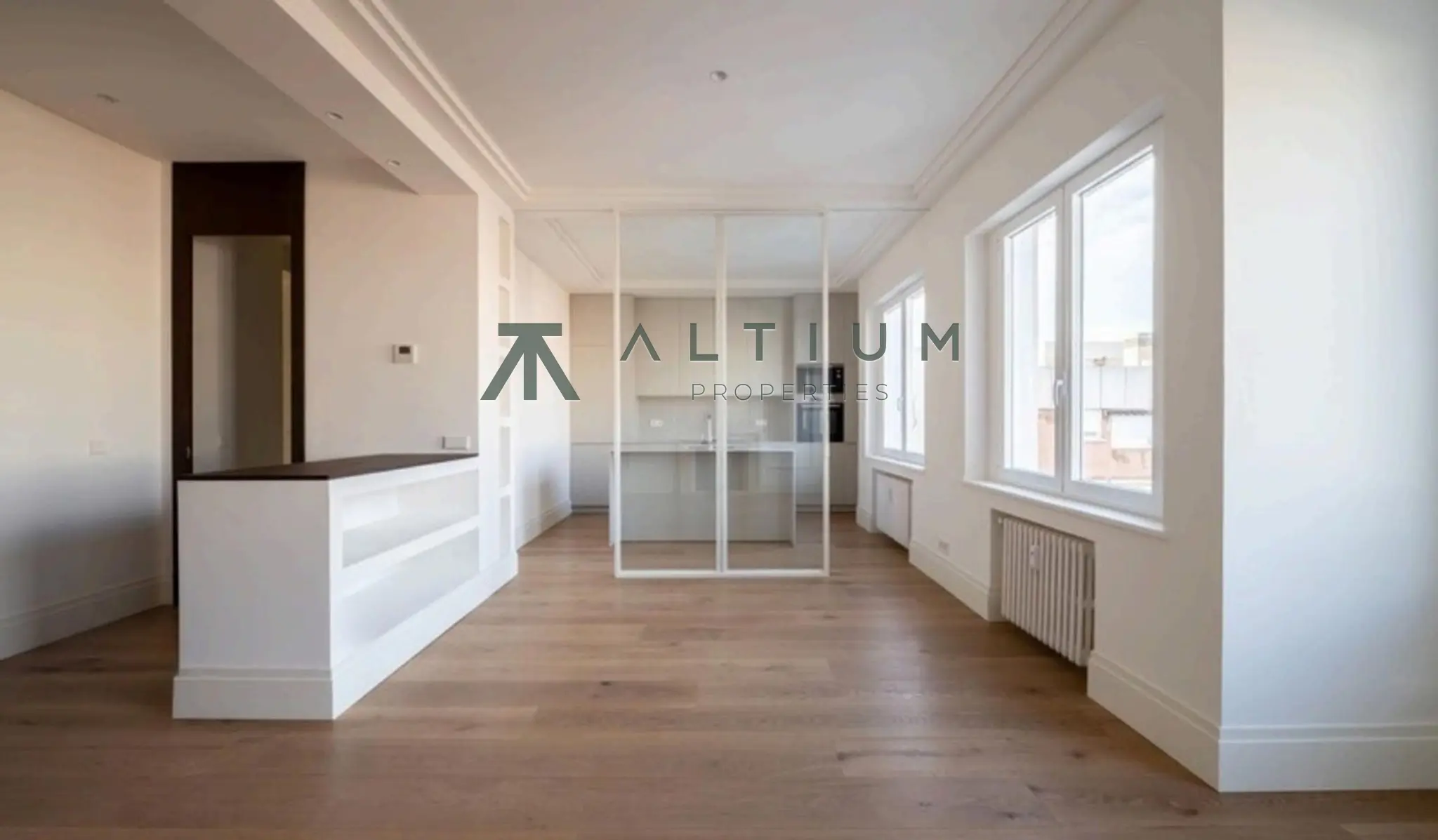 Piso de 3 dormitorios y 131 m2 en Chamberí - Ríos Rosas en venta — Vida urbana y calma residencial en Chamberí