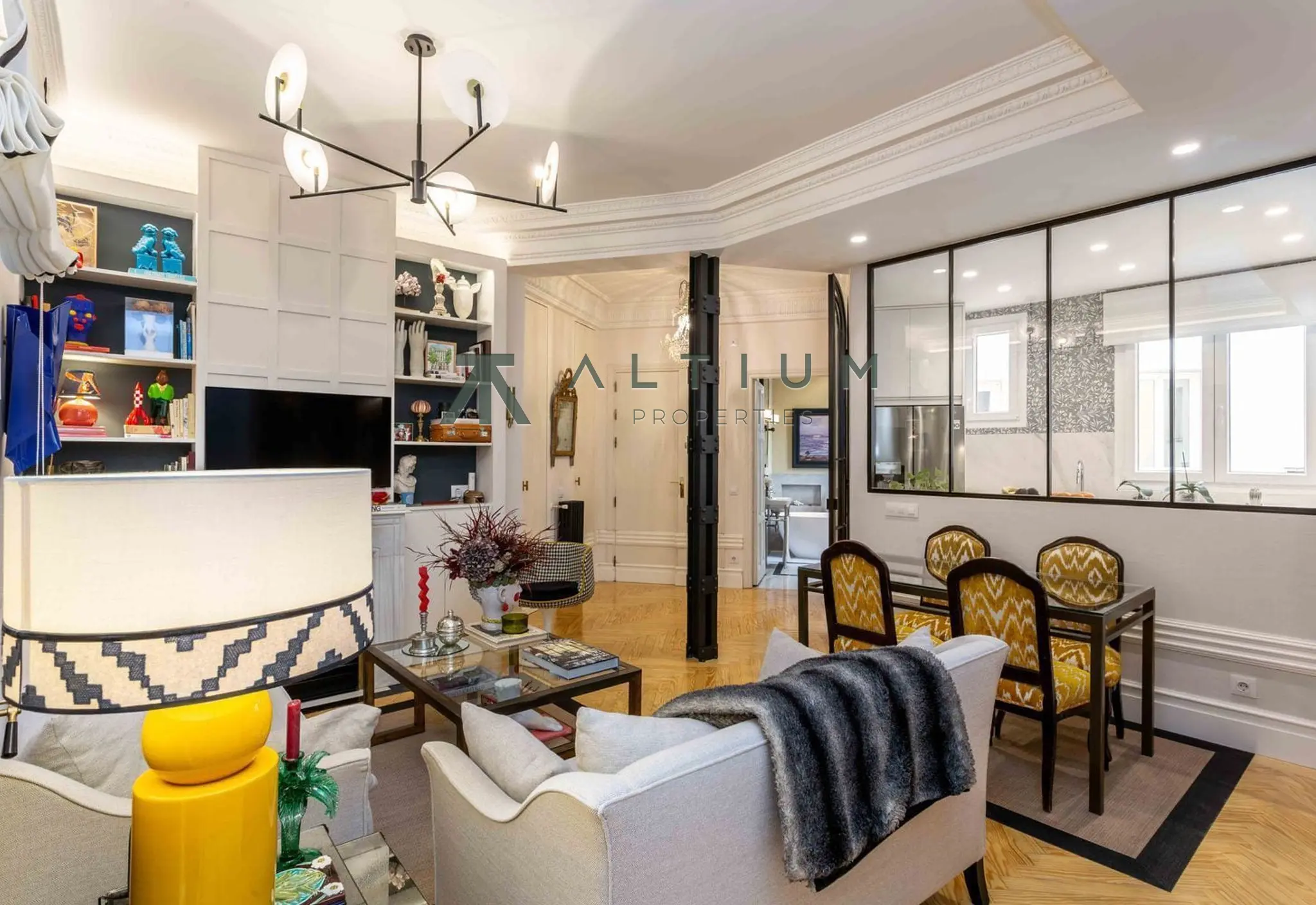 Piso en venta en Goya — Finca clásica y elegancia serena en Goya