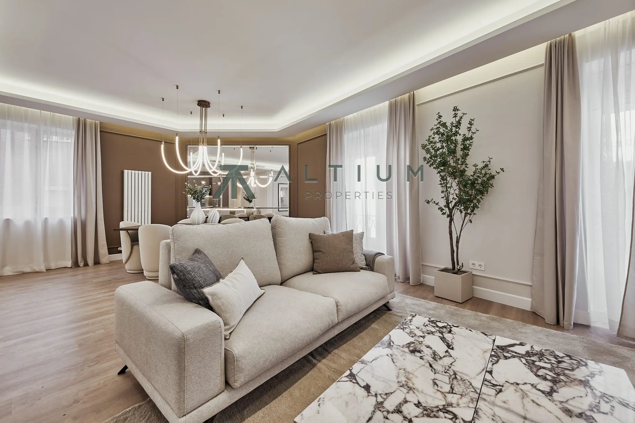 Piso de 2 dormitorios y 127 m2 en Barrio de Salamanca - Lista en venta — Luz de tarde y elegancia discreta en Salamanca
