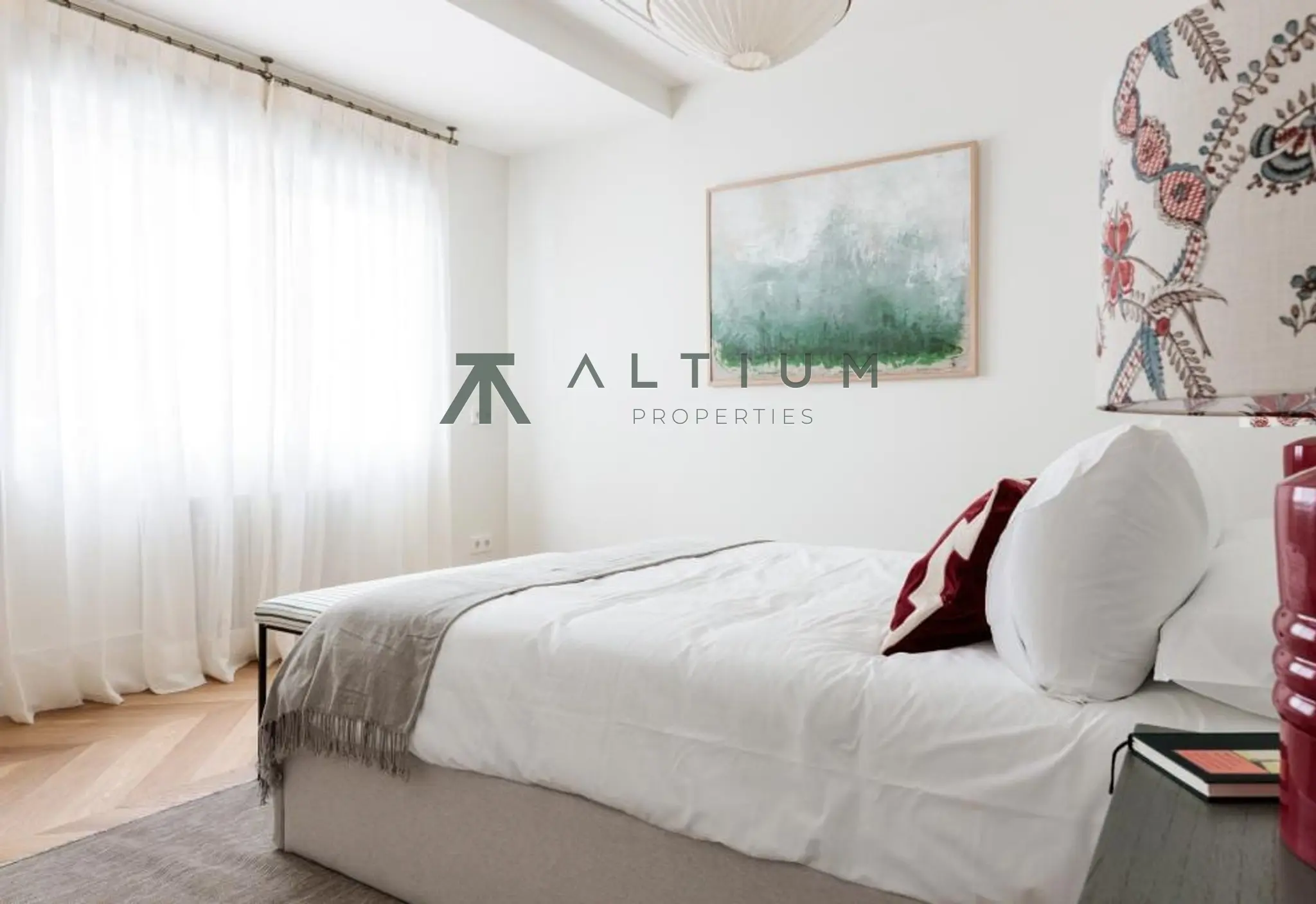 Octava planta, terraza sur y vistas abiertas en Lista