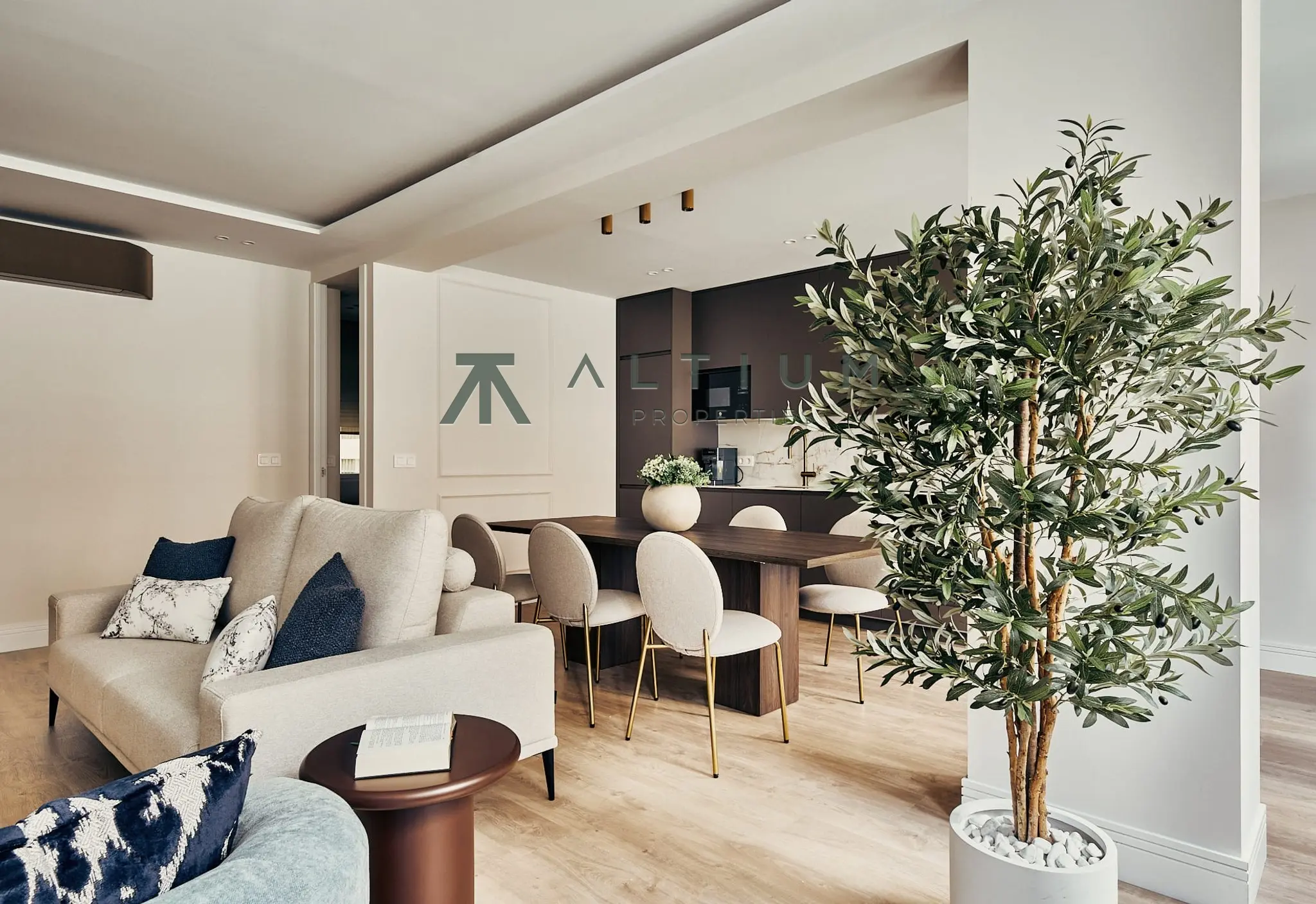 Interior en Lista — Tres dormitorios y cocina cuidada en Lista (5 de 23)