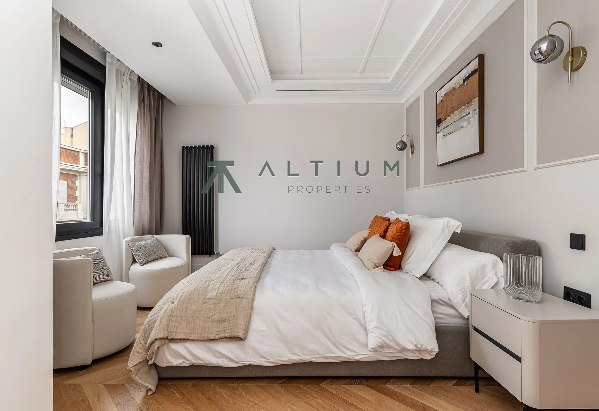 A 77 sqm living area within a grand Castellana residence