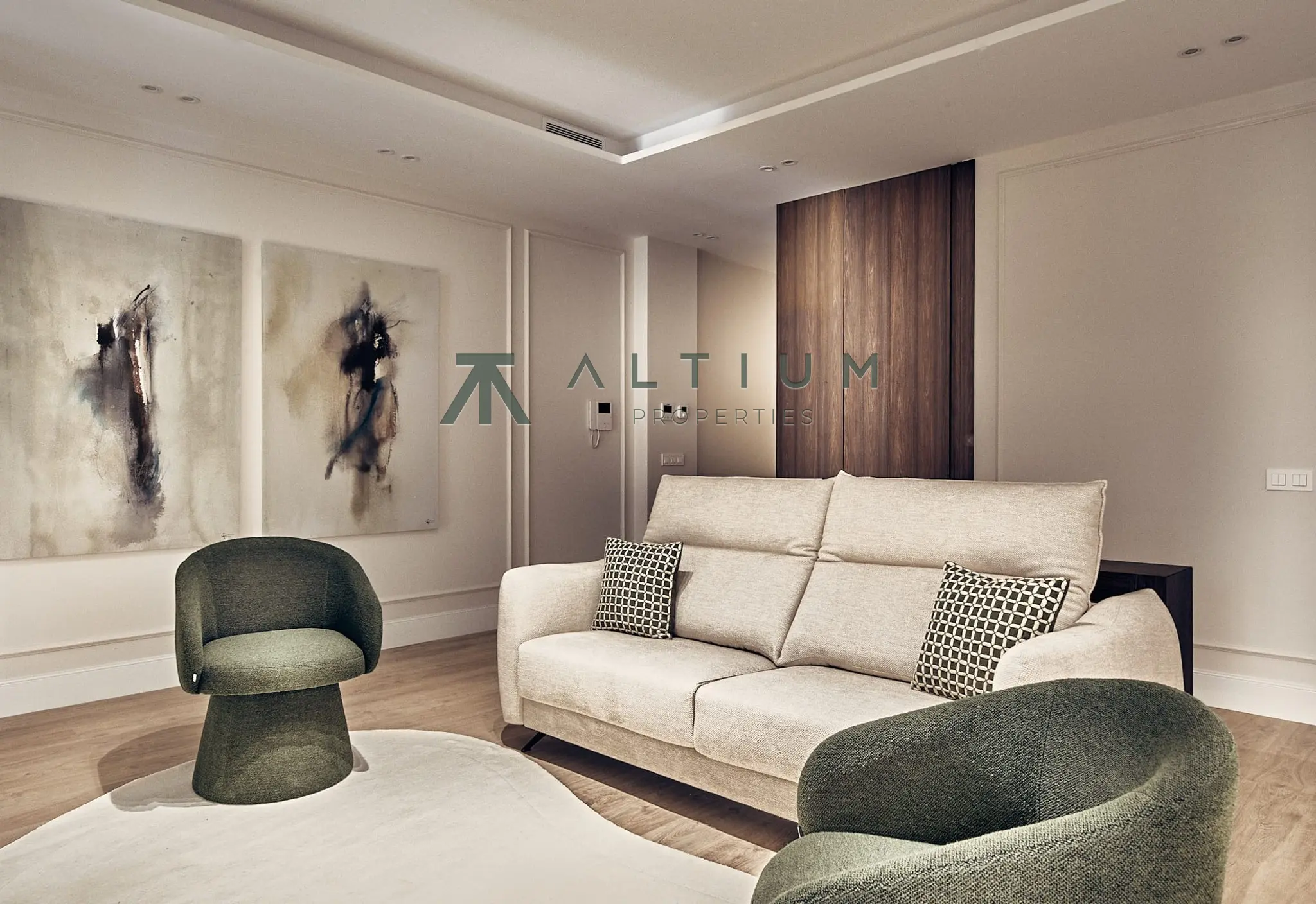 A renovated home in the heart of Argüelles