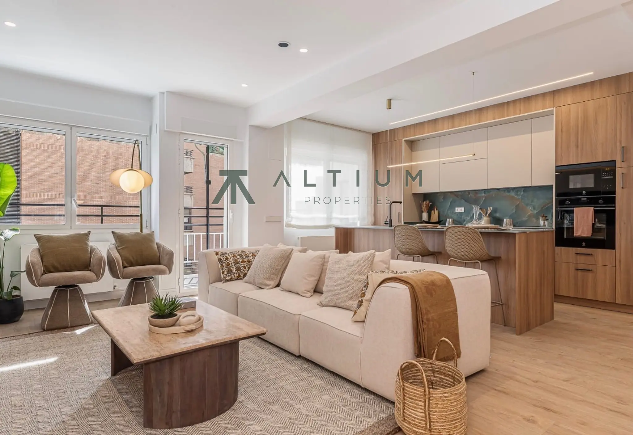 Piso en venta en Jerónimos — Elegancia frente al Parque del Retiro en Jerónimos