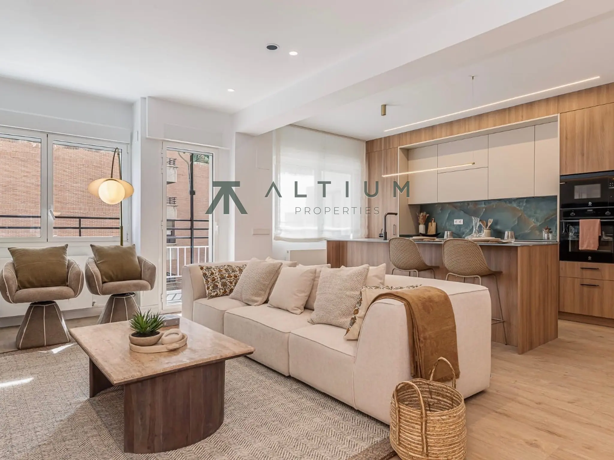 Piso en venta en Jerónimos — Elegancia frente al Parque del Retiro en Jerónimos