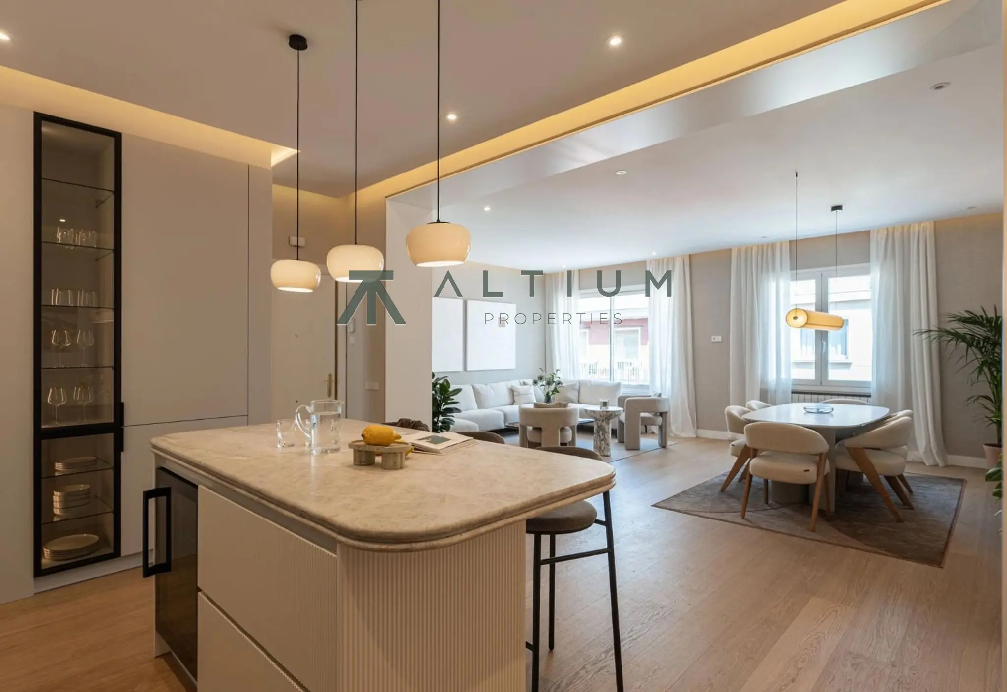 Piso de 3 dormitorios y 185 m2 en Barrio de Salamanca - Goya en venta — Reforma integral y tres suites en Goya