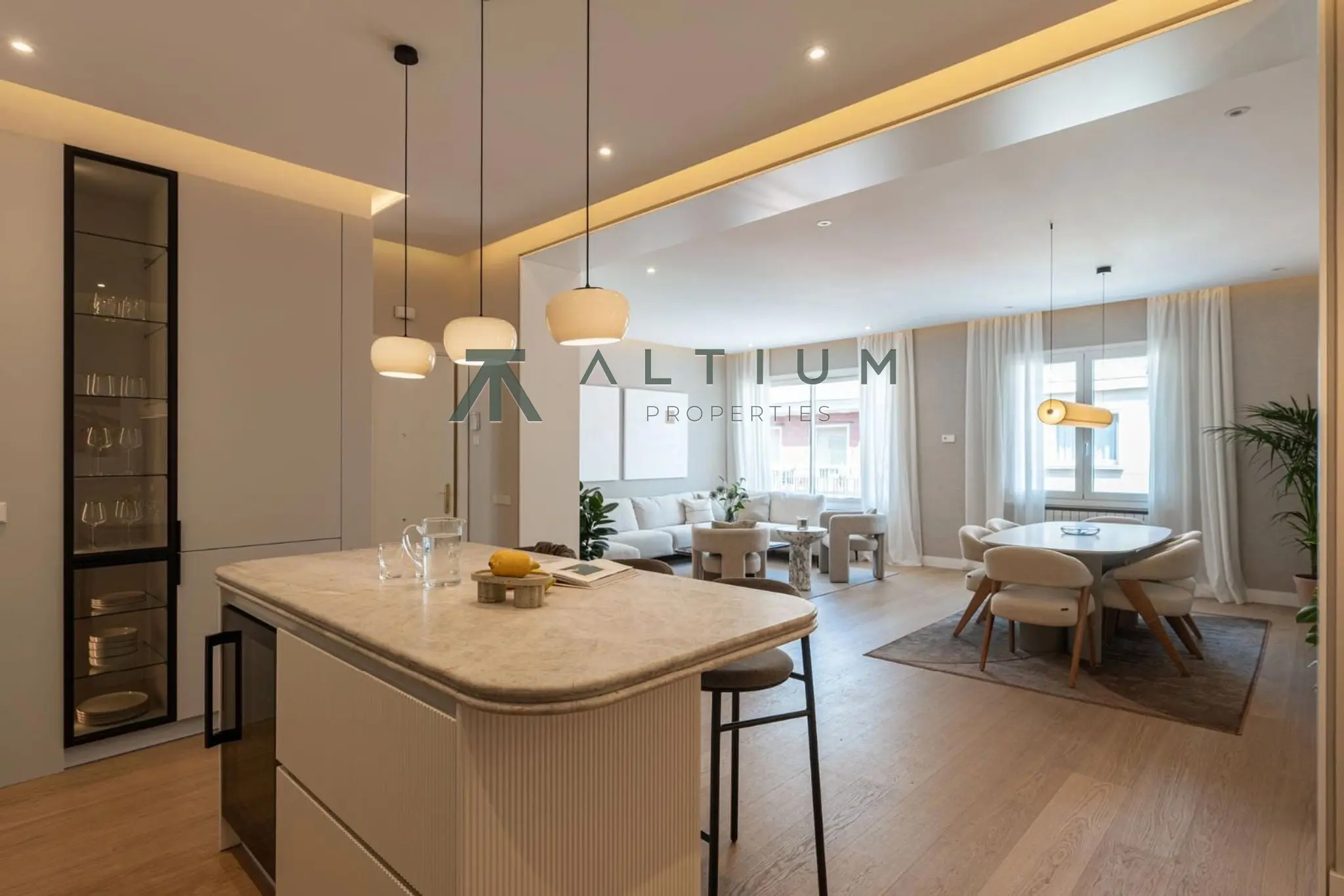 Piso de 3 dormitorios y 185 m2 en Barrio de Salamanca - Goya en venta — Reforma integral y tres suites en Goya