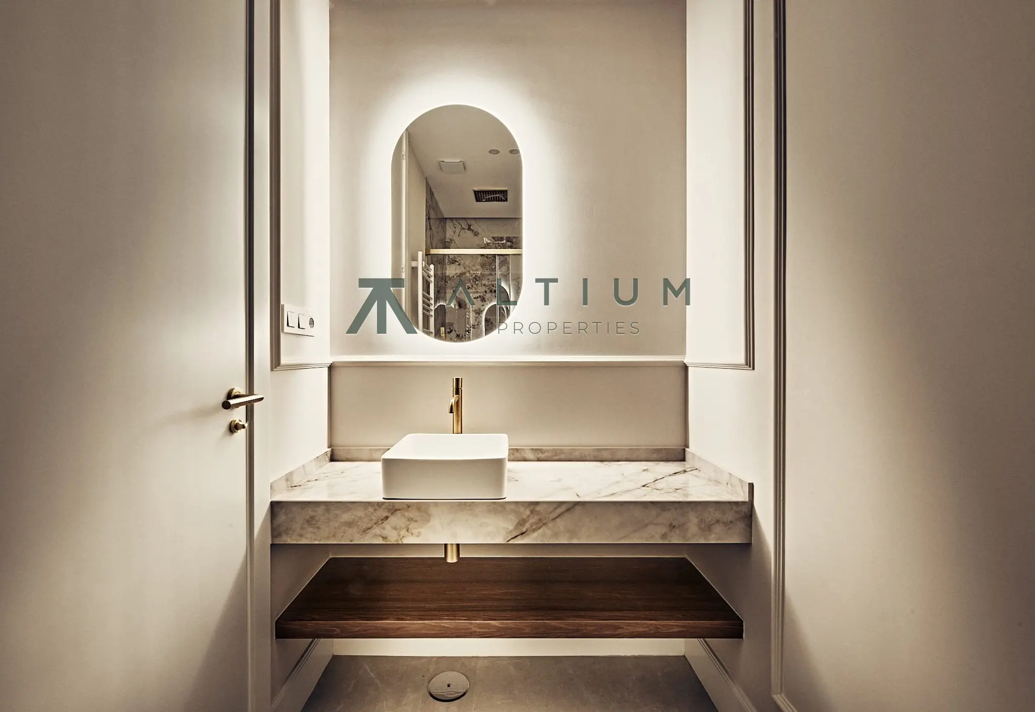 A renovated home in the heart of Argüelles