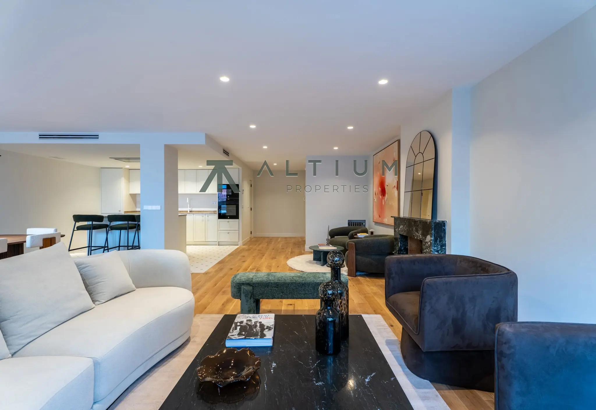 Interior en Castellana — Luz de tarde y vida elegante en Castellana (9 de 32)