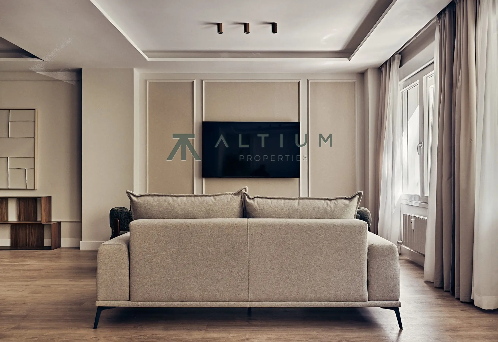 216 m², luz suroeste y cuatro dormitorios en Goya