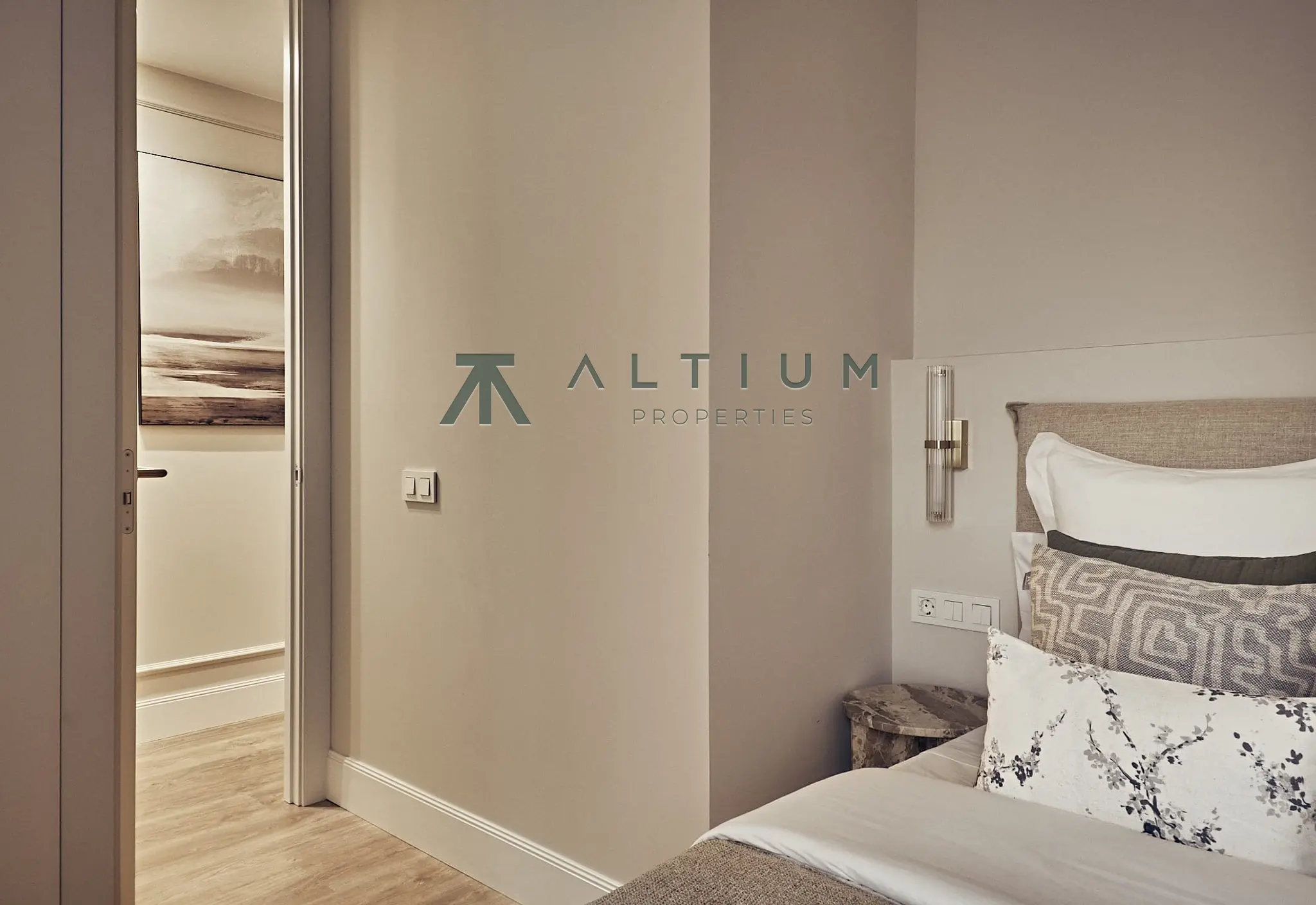 92 m² reformados con balcón en Lista
