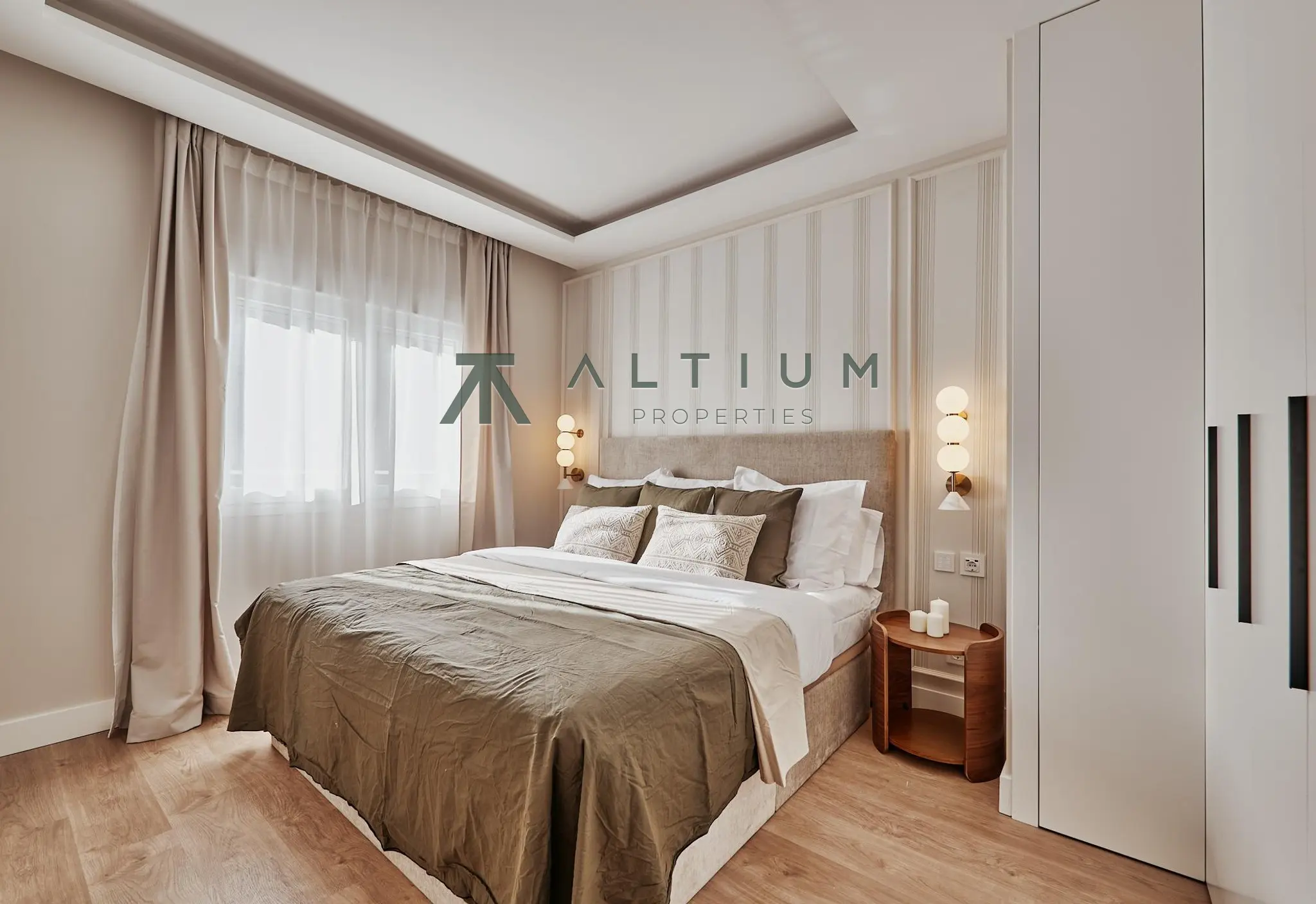 A serene contemporary fourth-floor home in Lista