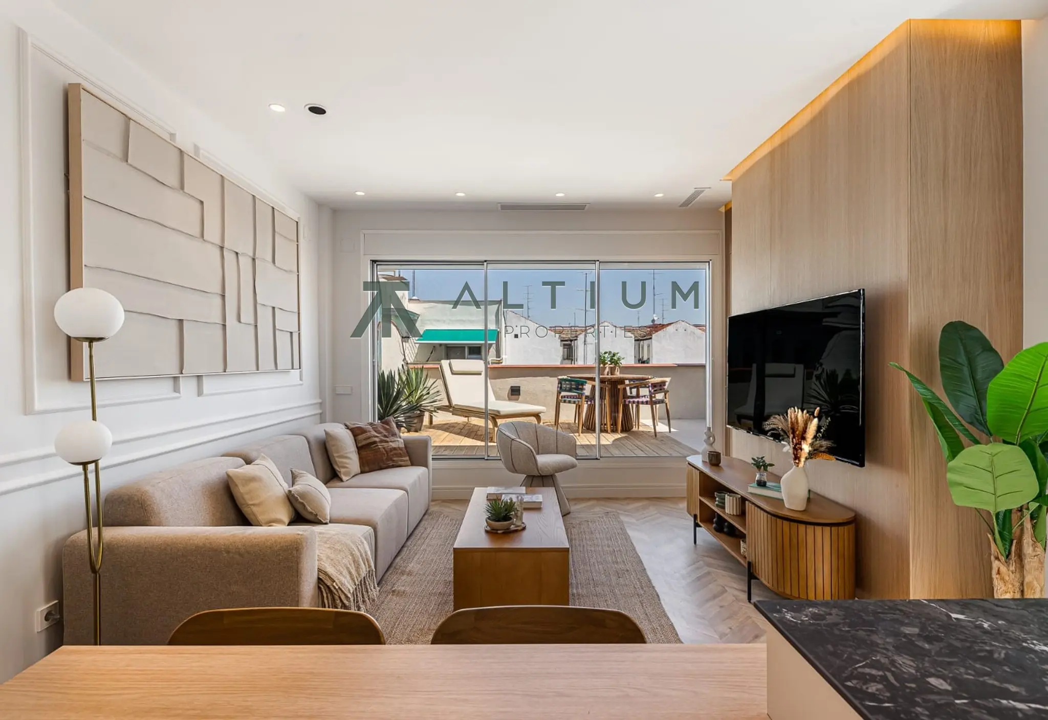 Ático con terraza privada en Chamberí