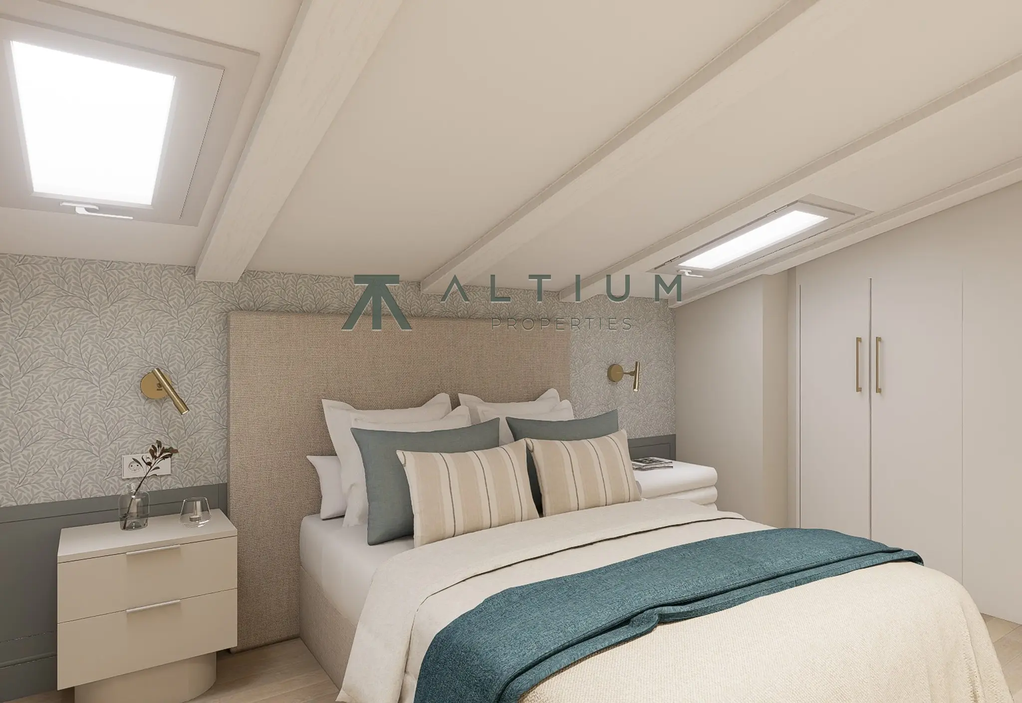Exposed beams and skylights on a fifth floor in Justicia