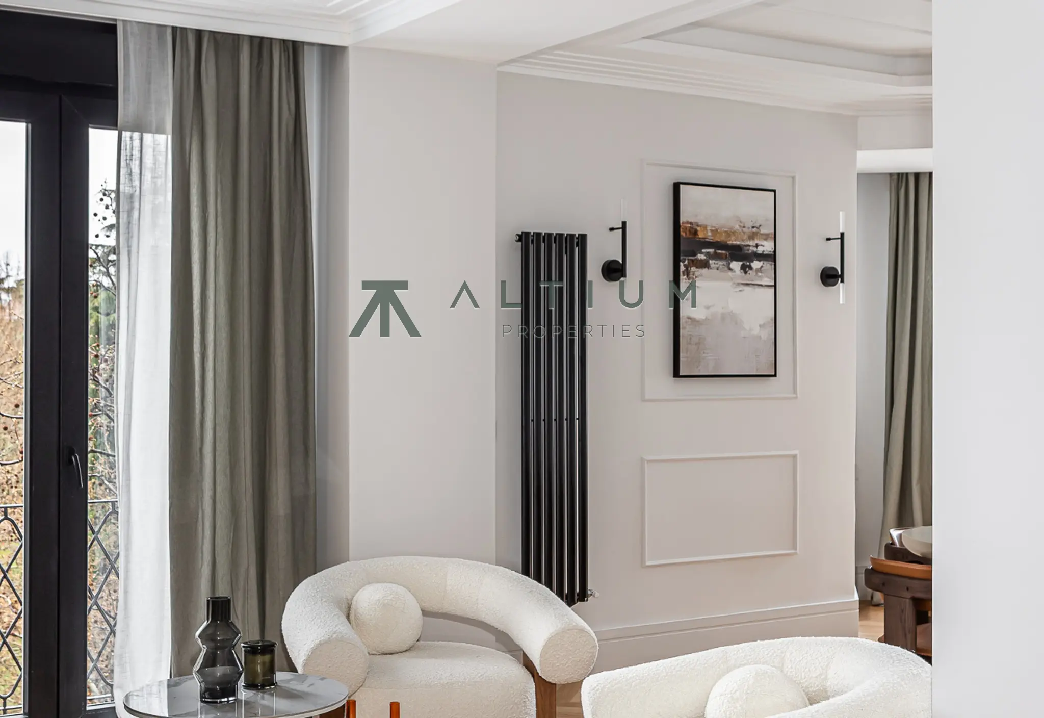 A 77 sqm living area within a grand Castellana residence