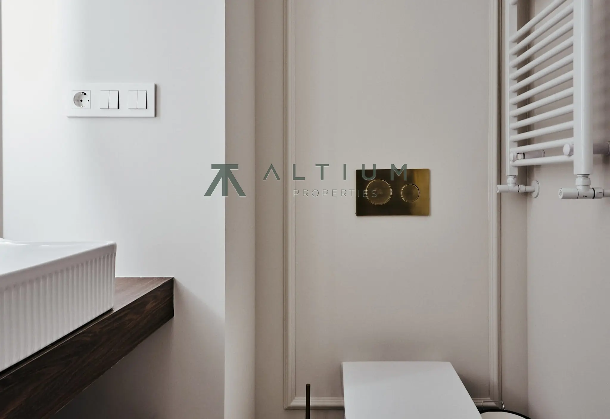 Luz sur y calma interior en una cuarta planta de Lista