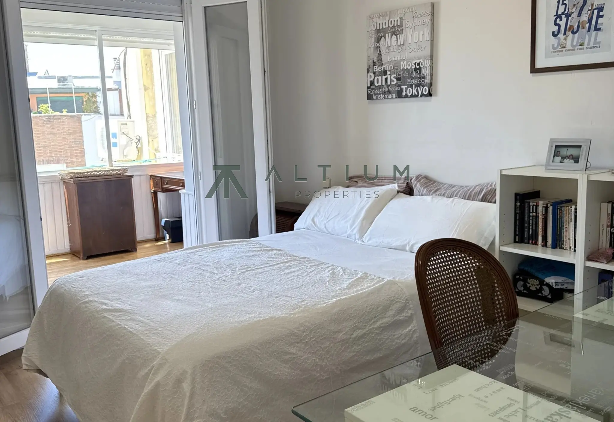 Cuatro balcones y 302 m² sobre los tejados de Chamberí