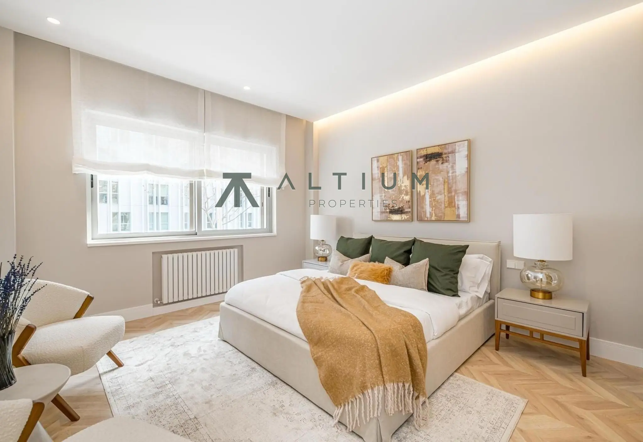 Interior en Castellana — Luz de mañana y gran amplitud en Castellana (11 de 12)