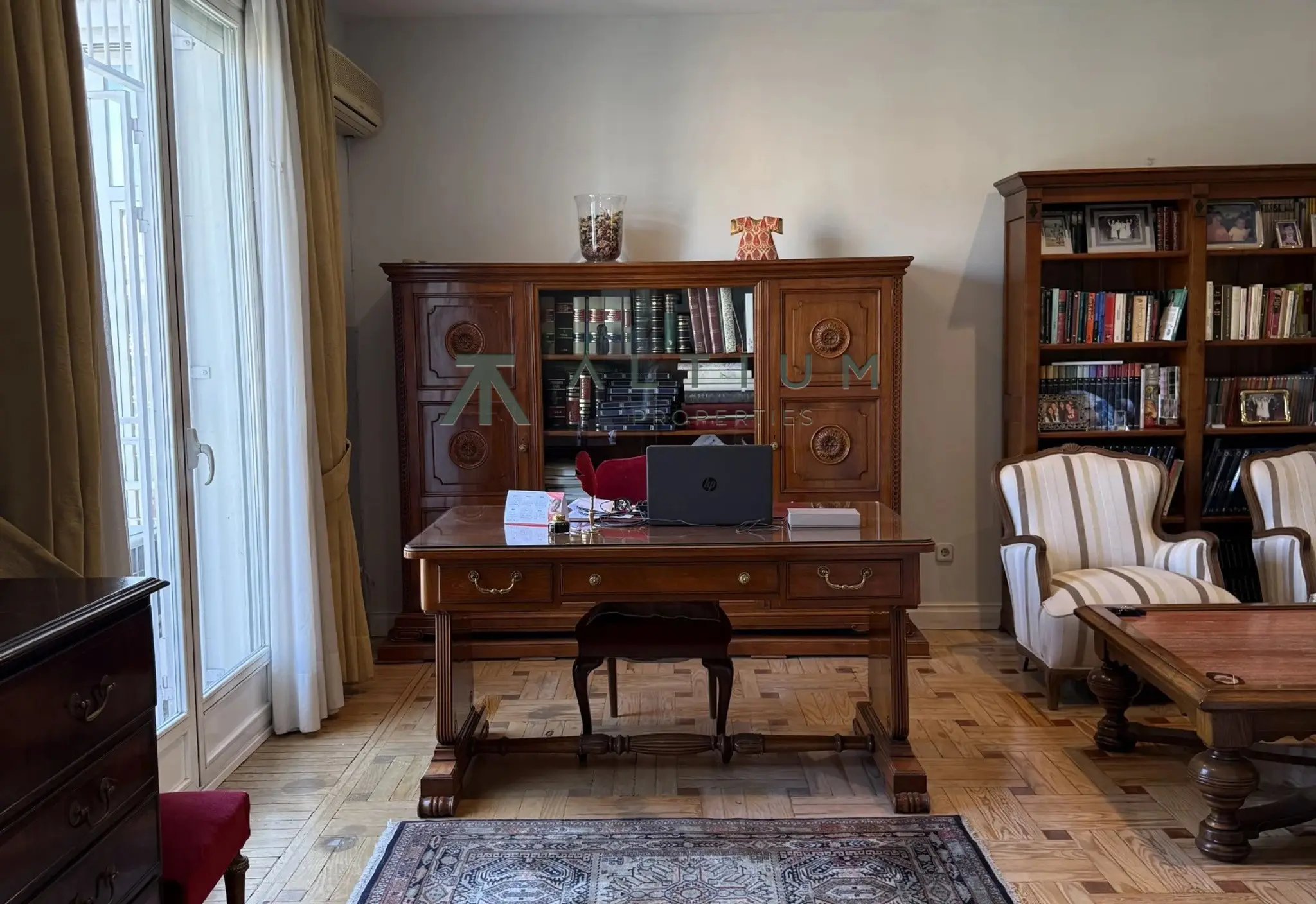 Cuatro balcones y 302 m² sobre los tejados de Chamberí