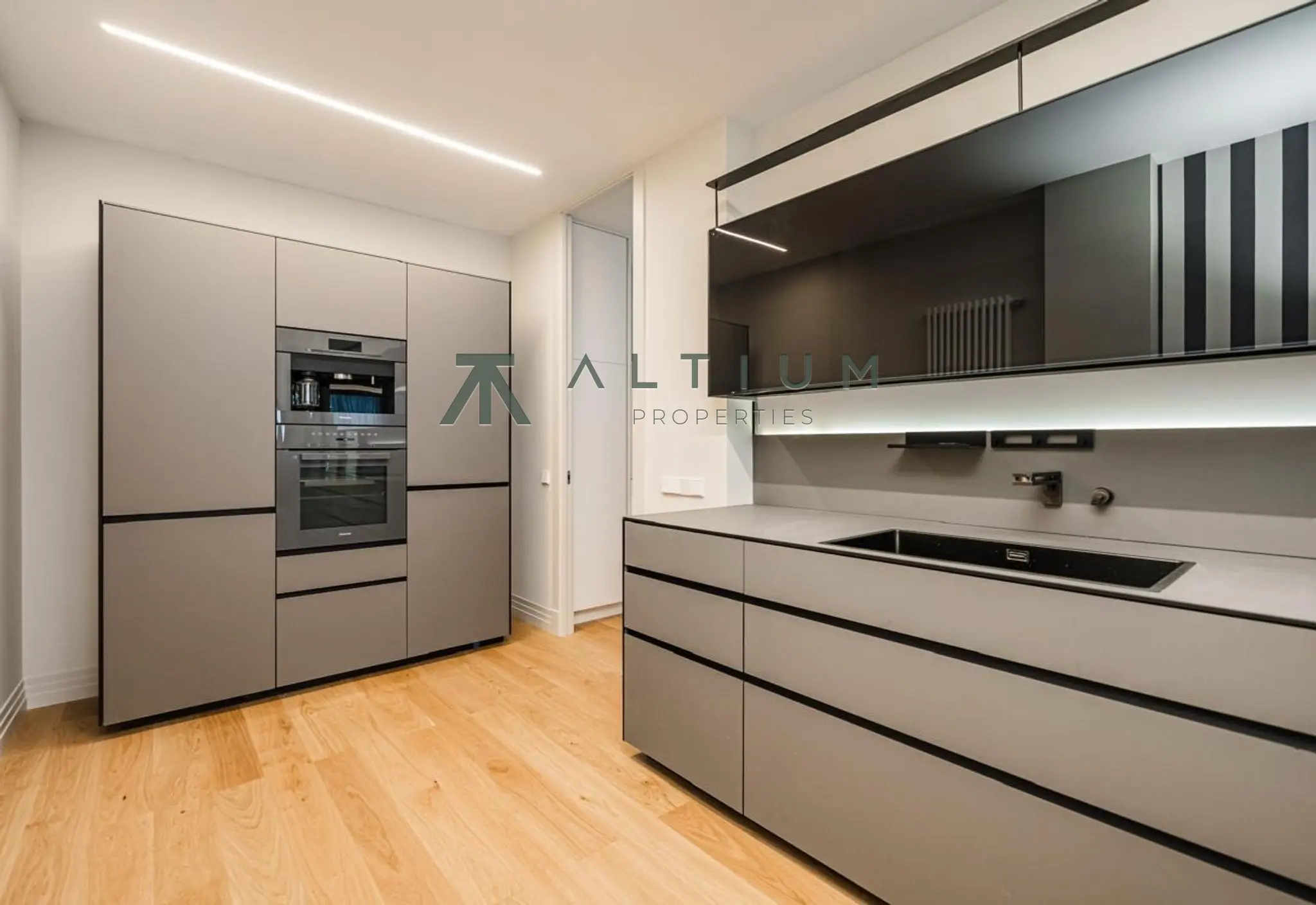 Dos suites y una tercera habitación frente al Retiro