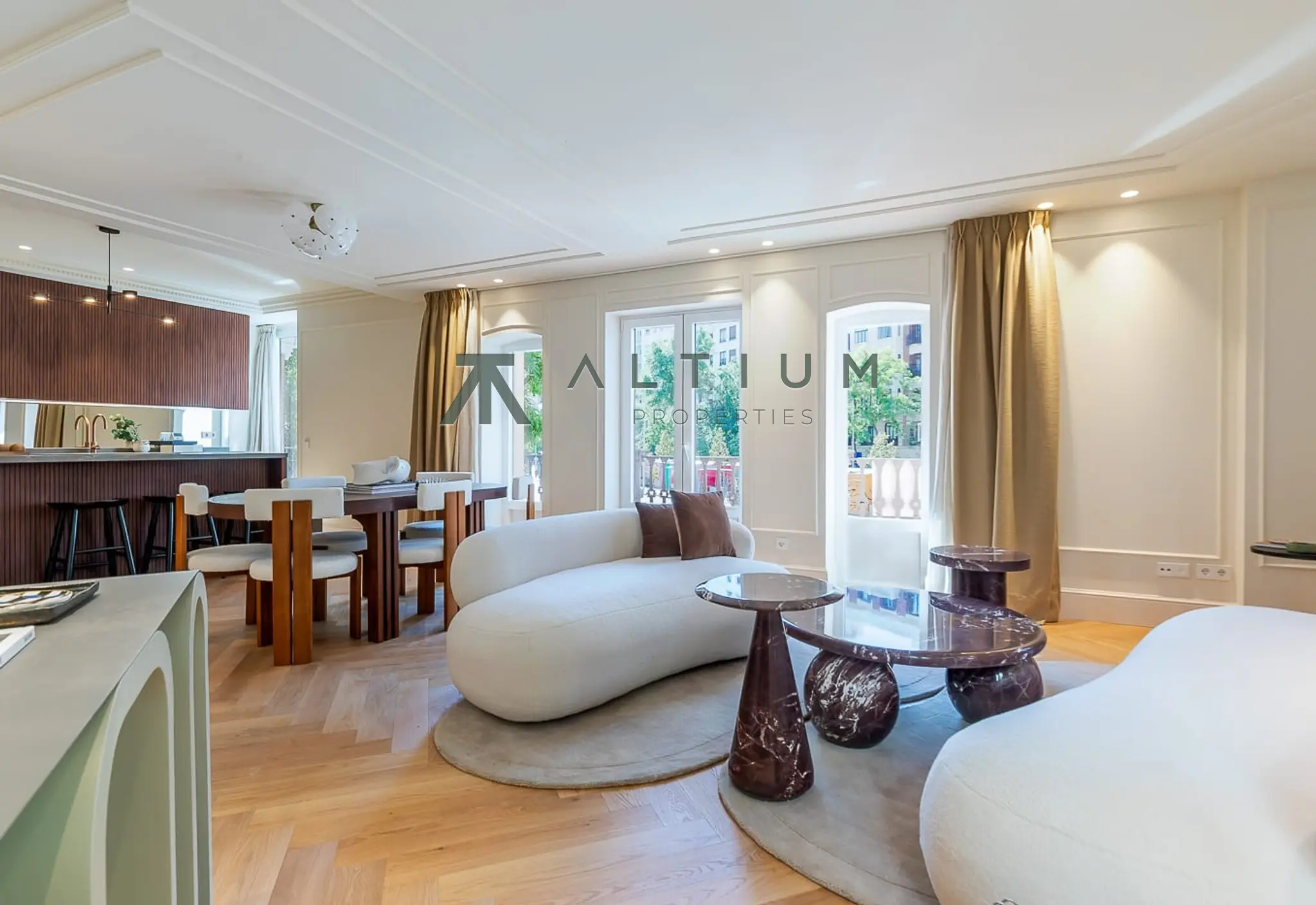 Interior en Goya — Luz sur y equilibrio residencial en Goya (6 de 42)