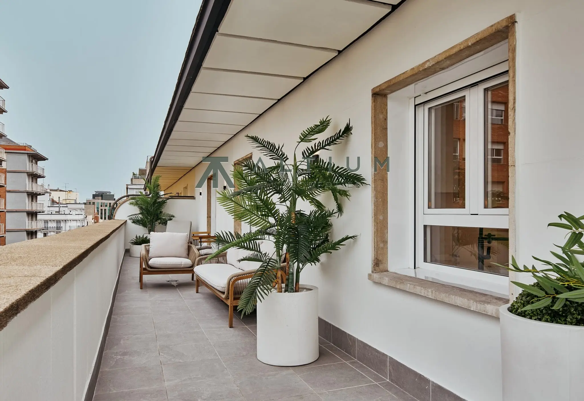 Interior en Lista — Terraza de 55 m² sobre los tejados de Lista (23 de 26)