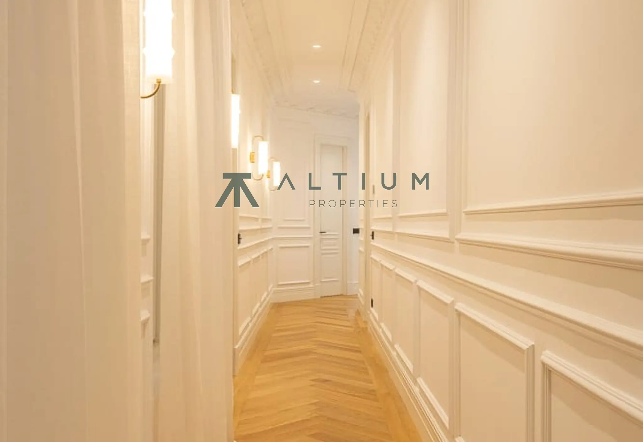 Cuatro suites y una escala residencial excepcional en Recoletos