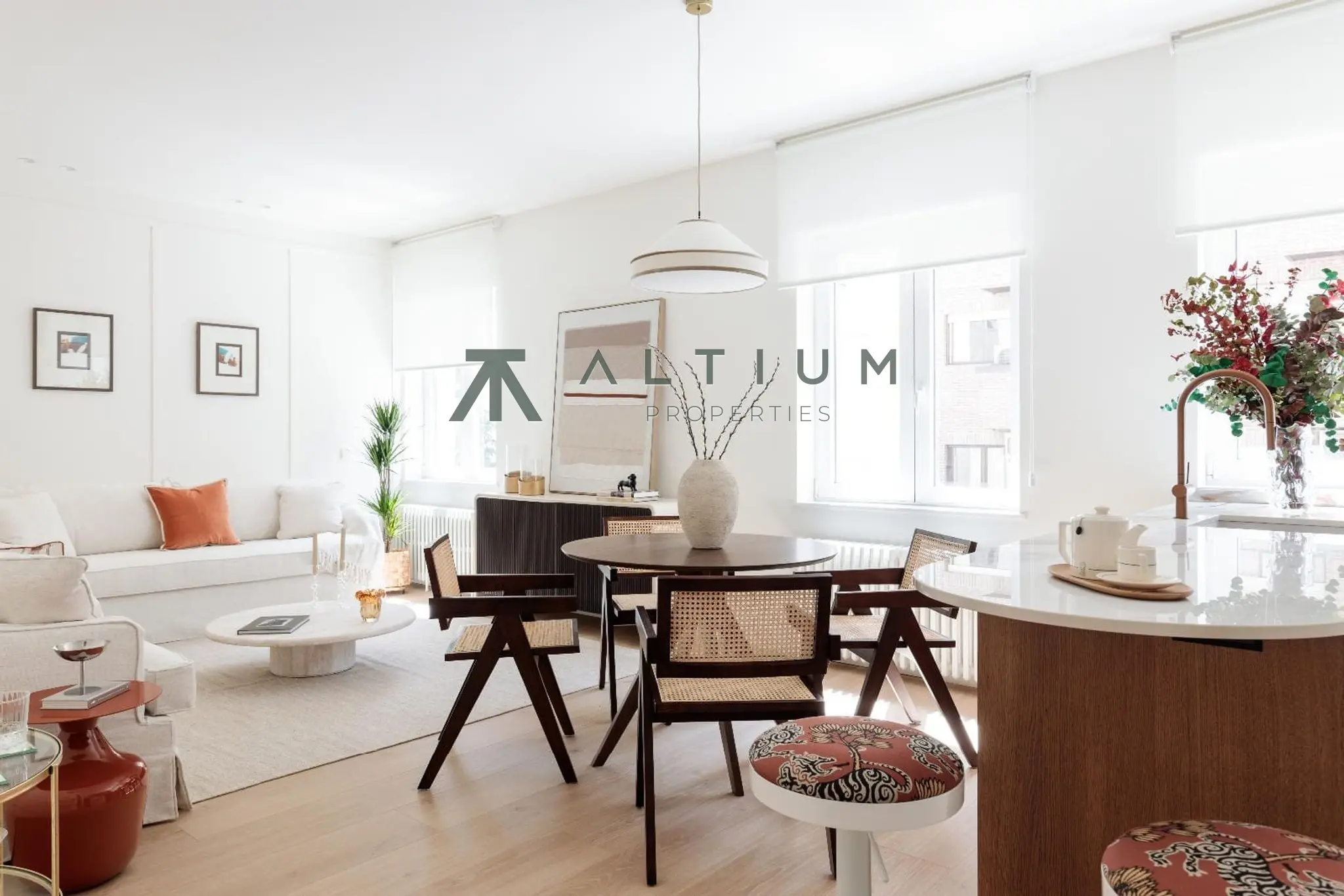Piso de 2 dormitorios y 116 m2 en Barrio de Salamanca - Lista en venta — Calidez contemporánea en una finca clásica de Lista