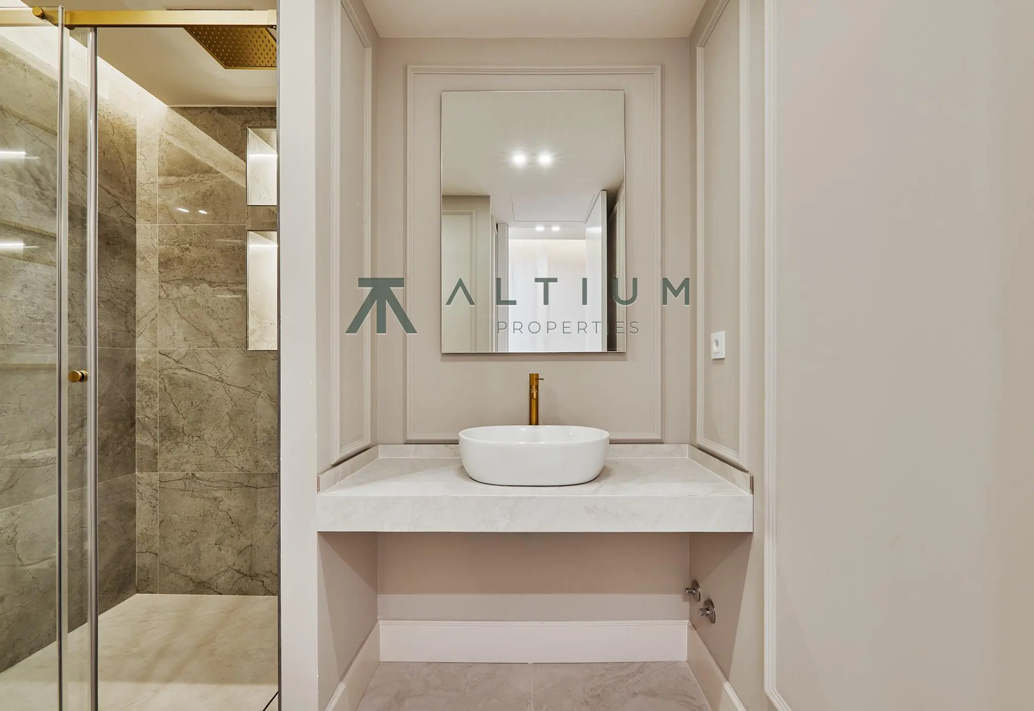 Interior en Castellana — Gran residencia familiar en Castellana (30 de 32)