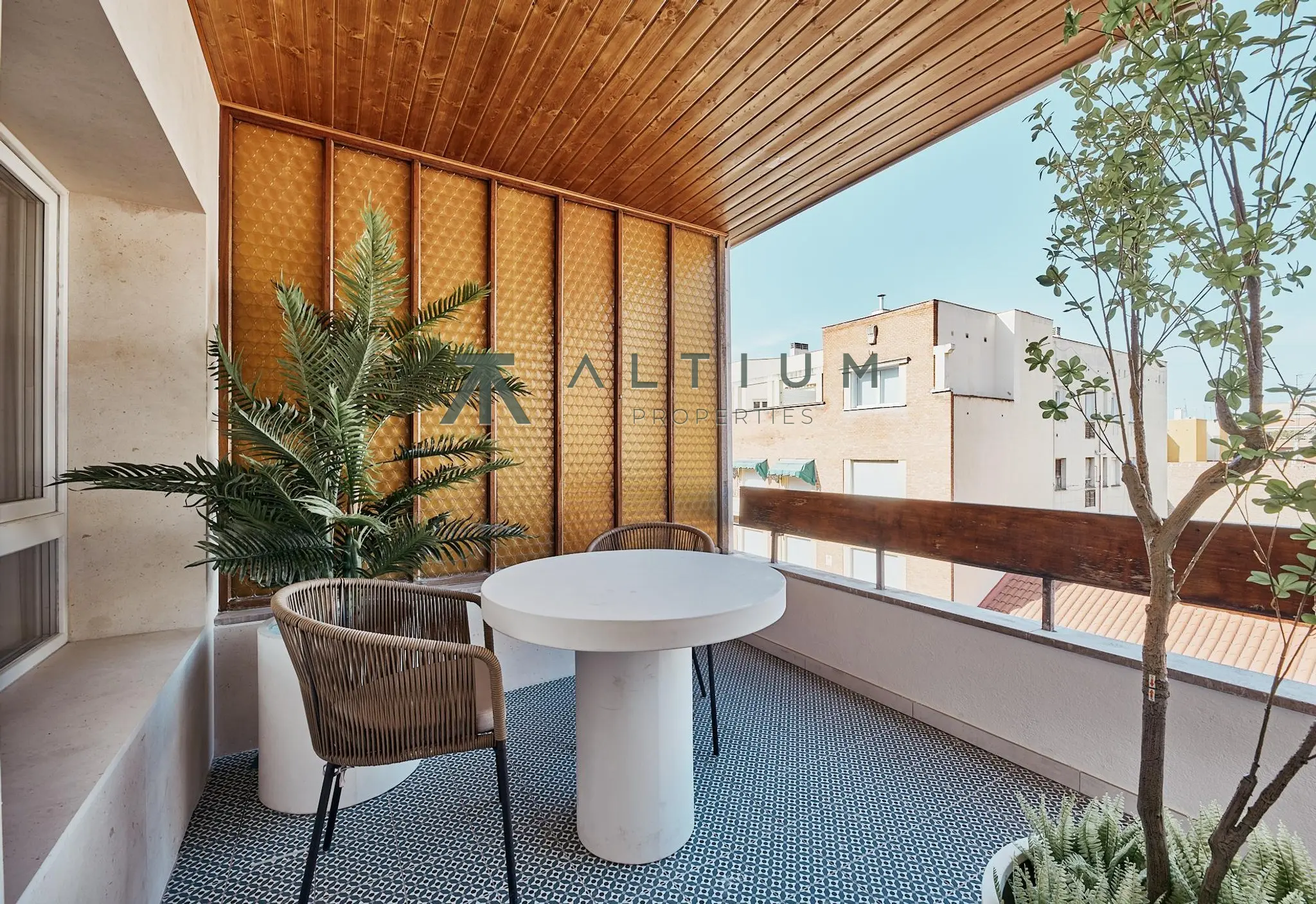Interior en Castellana — Sexta planta, luz y escala residencial en Castellana (6 de 13)