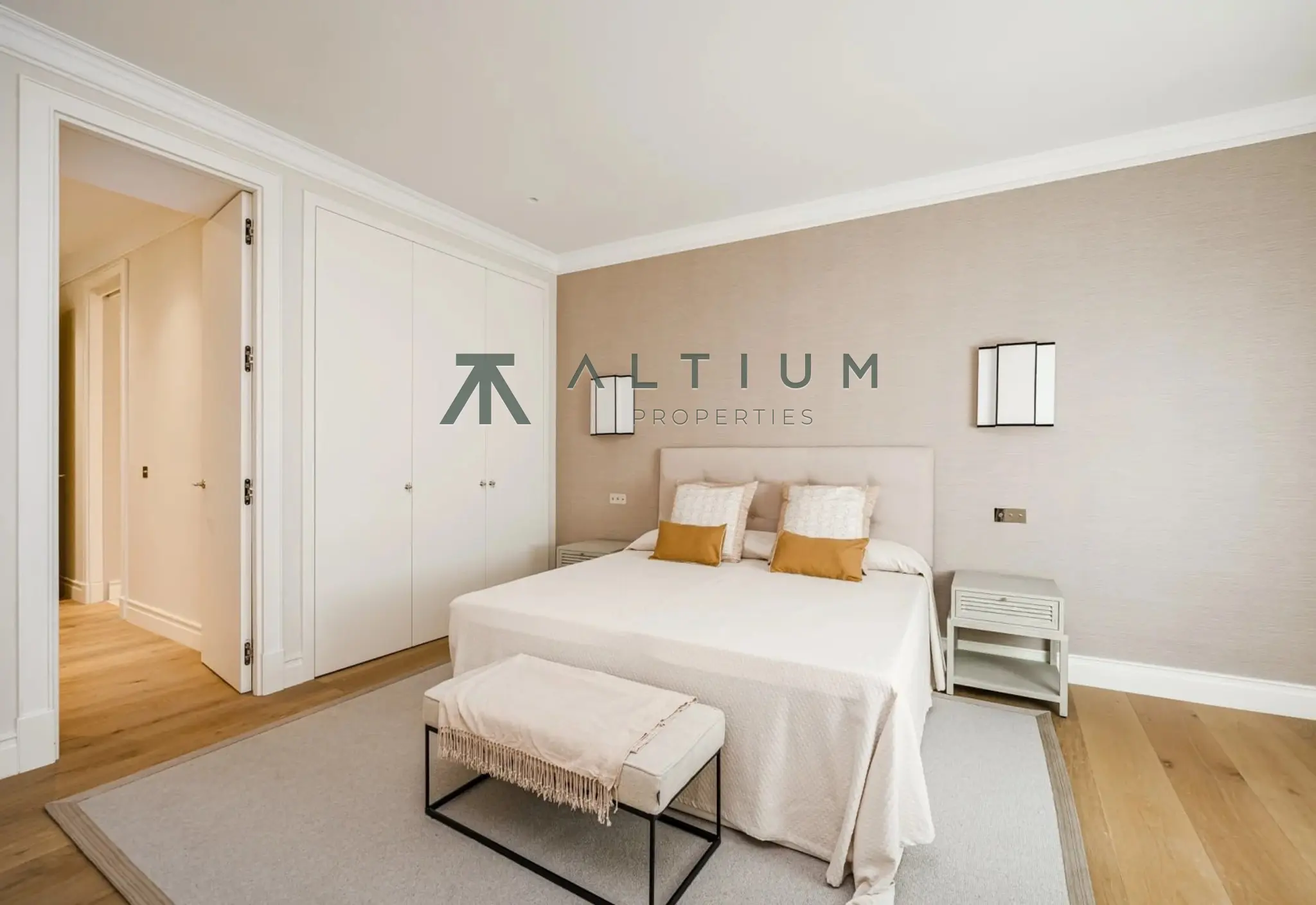 Spacious luxury residence in Chamberí with exceptional finishes and layout