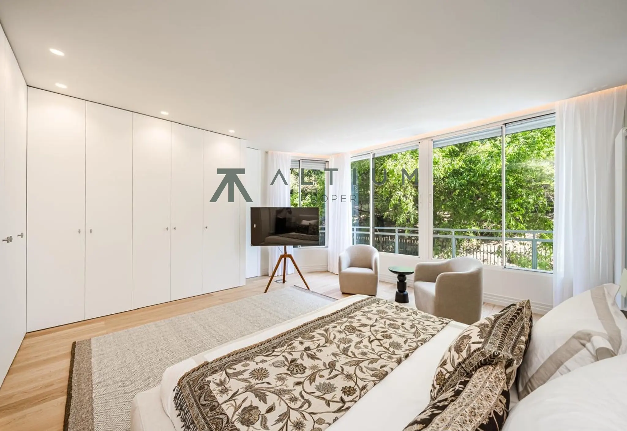 Dos suites y una tercera habitación frente al Retiro