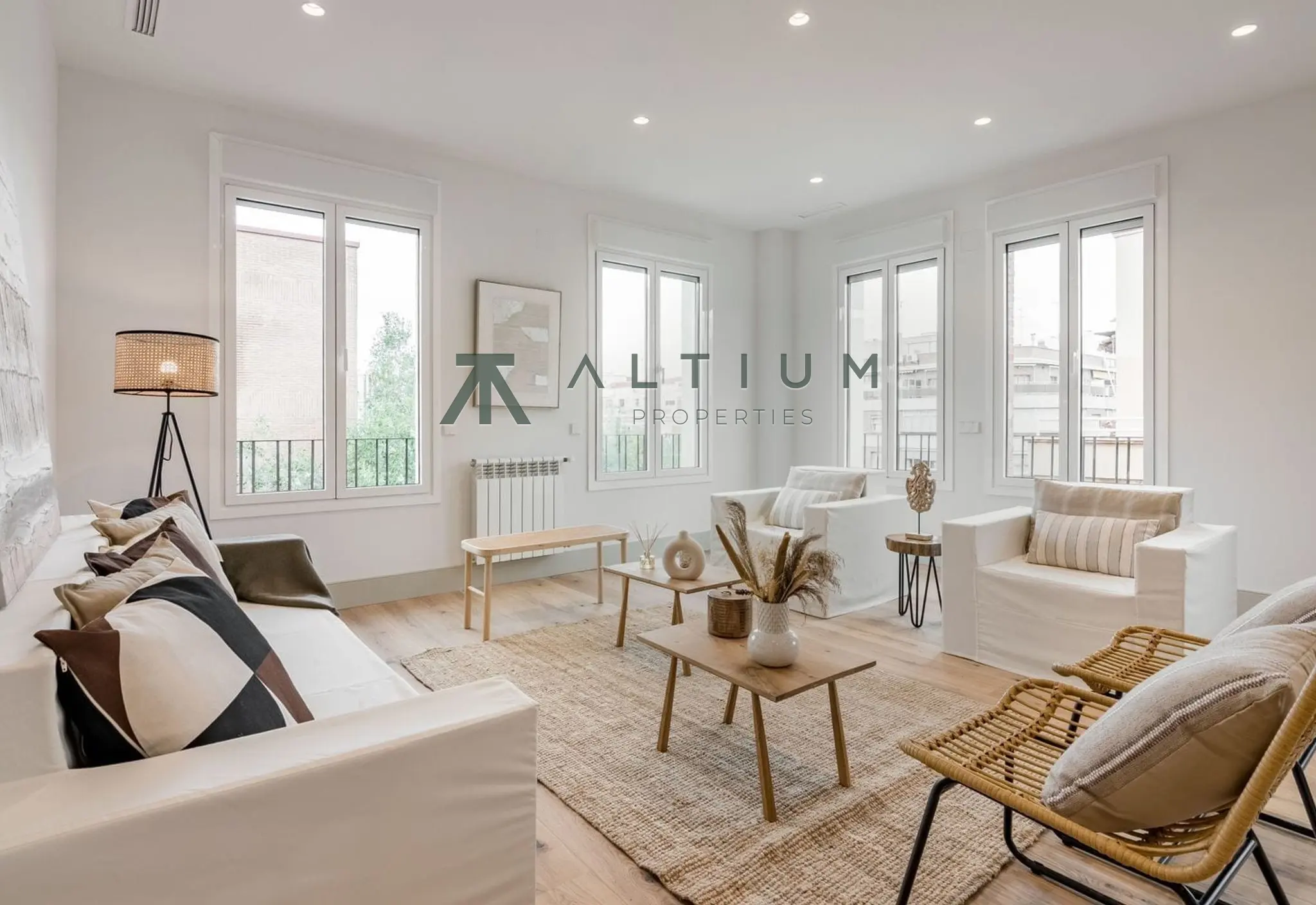 Piso de 3 dormitorios y 171 m2 en Chamberí - Gaztambide en venta — Amplitud, garaje y confort cotidiano en Chamberí