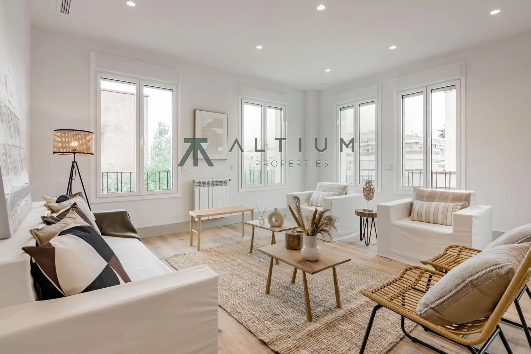 Piso de 3 dormitorios y 171 m2 en Chamberí - Gaztambide en venta — Amplitud, garaje y confort cotidiano en Chamberí