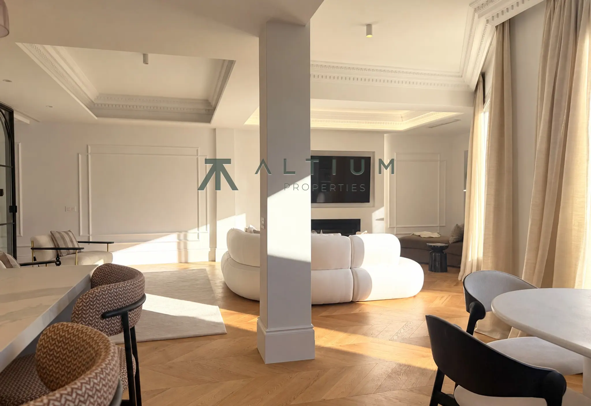253 m² y terraza privada sobre Castellana