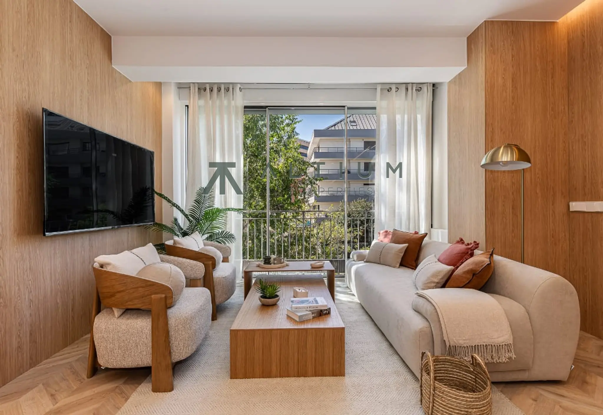 Three bedrooms and a terrace in the heart of Hispanoamerica