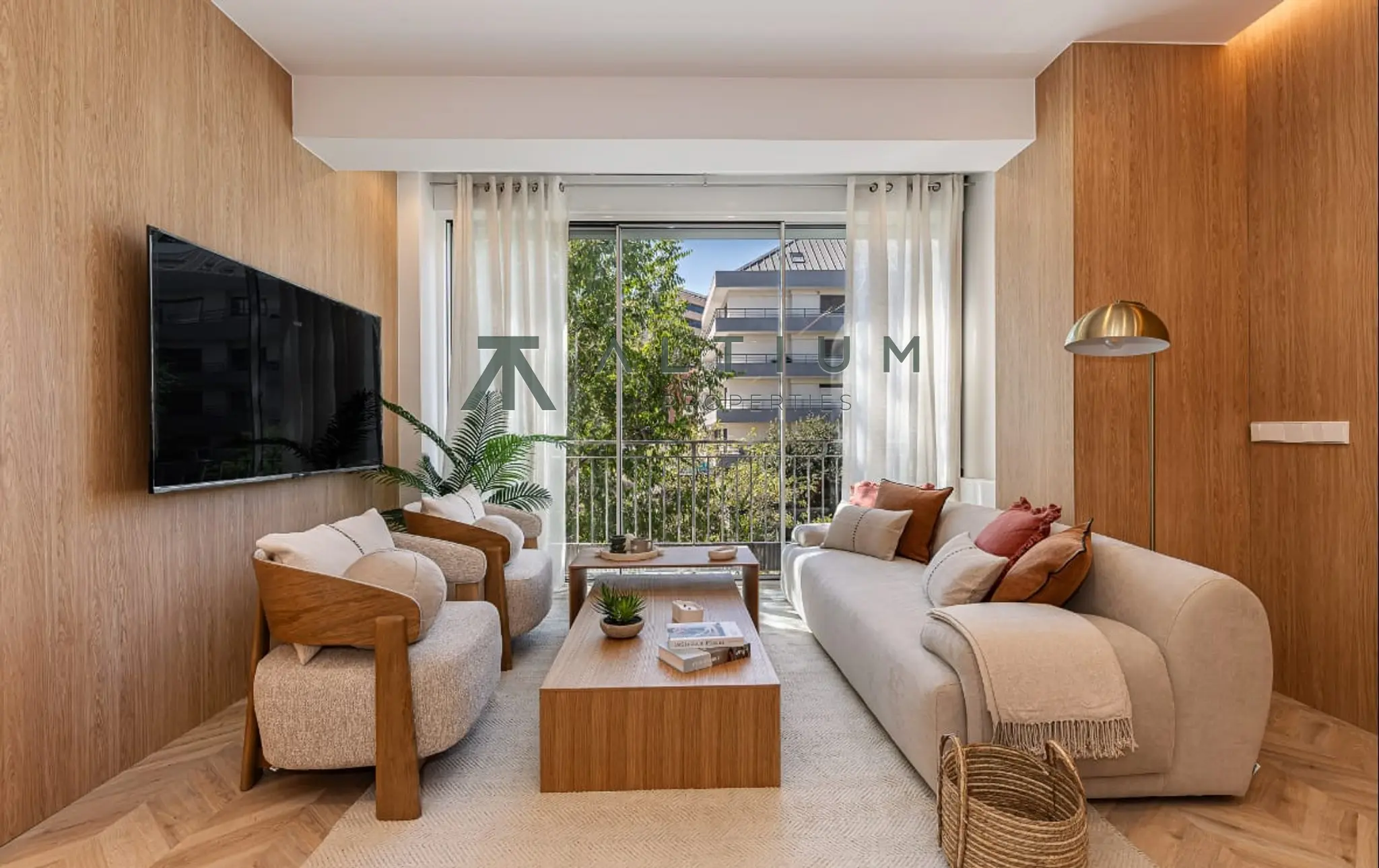 Three bedrooms and a terrace in the heart of Hispanoamerica