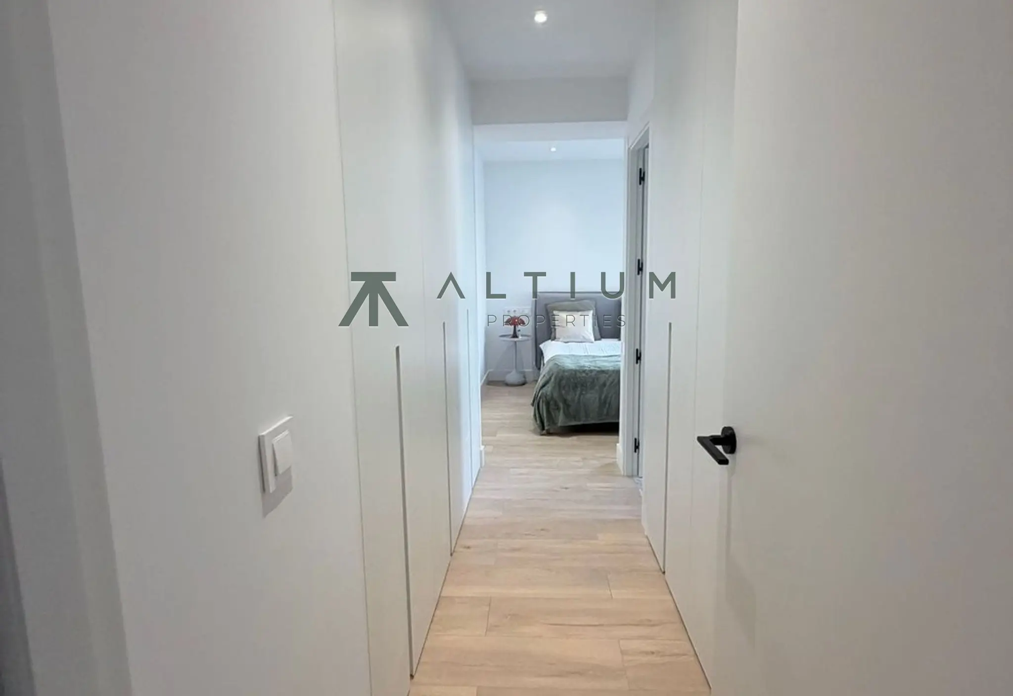 Interior en Trafalgar — Suites, luz y calma residencial en Trafalgar (17 de 19)