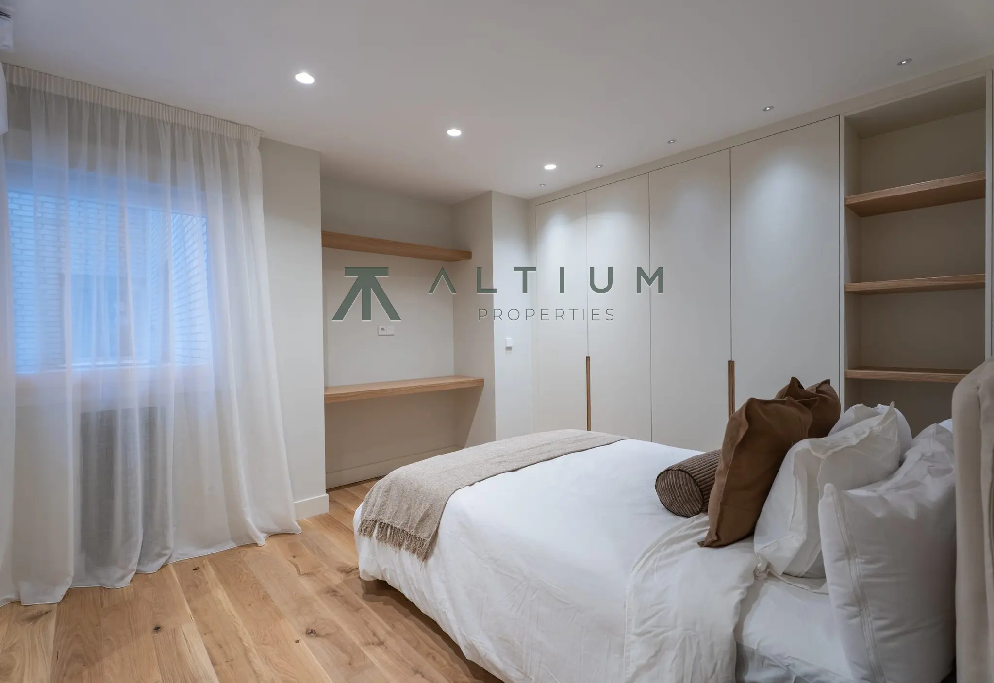 Interior en Castellana — Luz de tarde y vida elegante en Castellana (18 de 32)