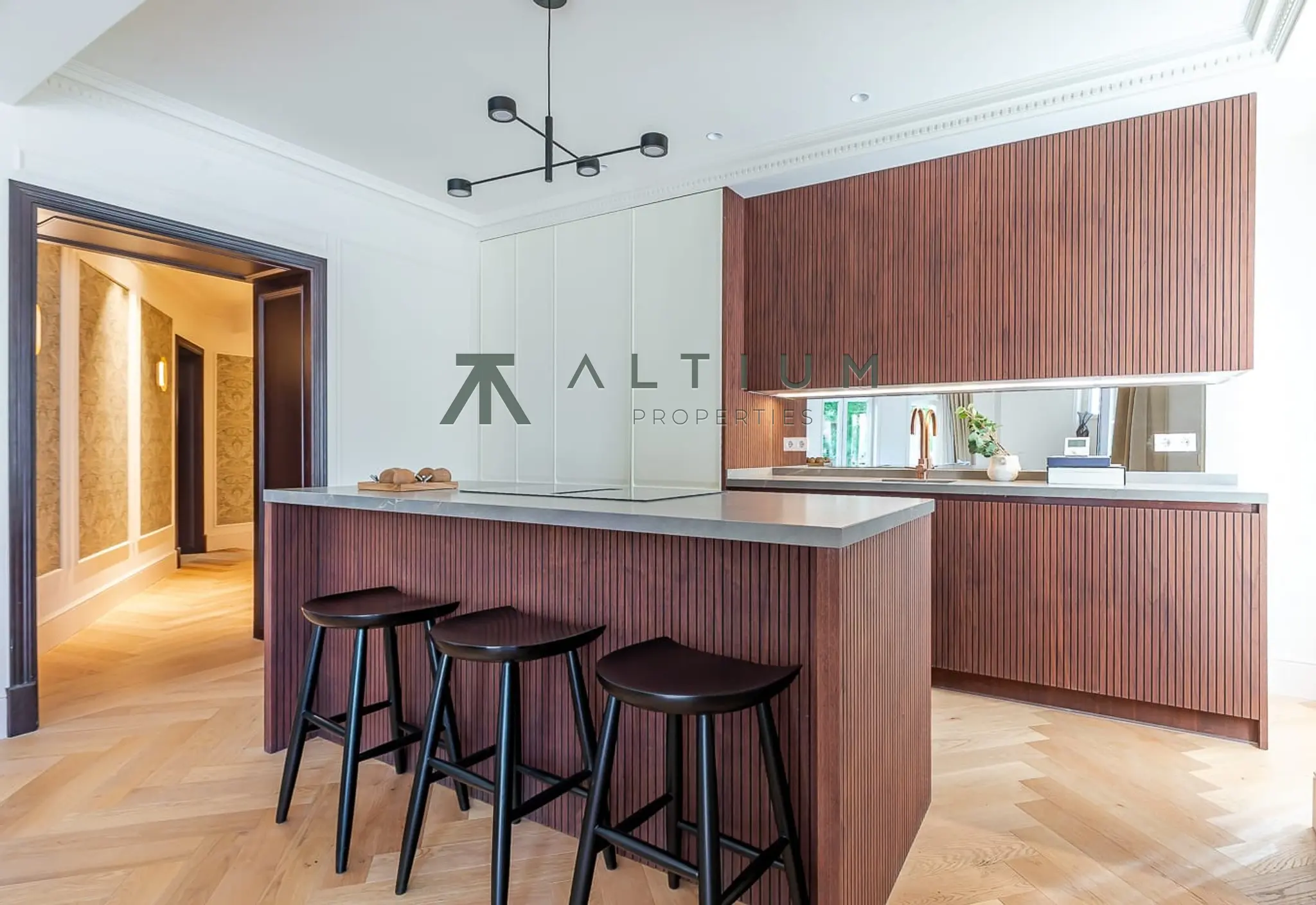Interior en Goya — Luz sur y equilibrio residencial en Goya (11 de 42)