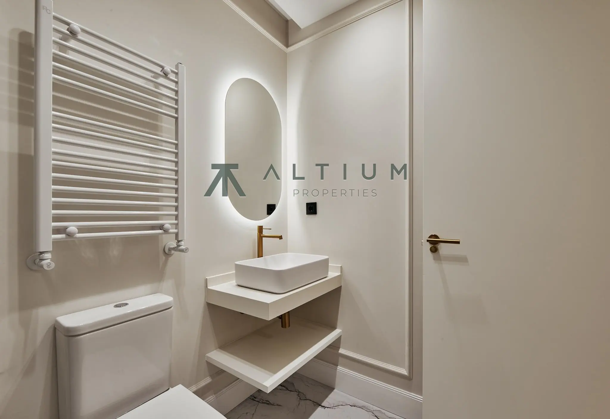 Three bedrooms and a terrace in Castellana